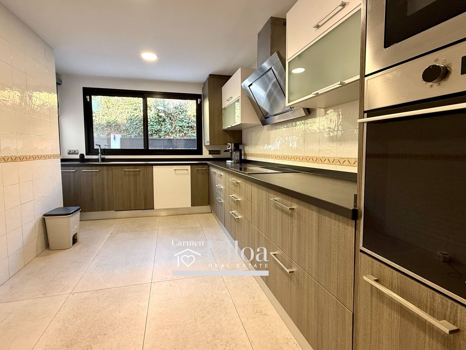 4 bedroom Terraced Villa for sale in Playa de San Juan with pool garage - € 540,000 (Ref: 9497571)