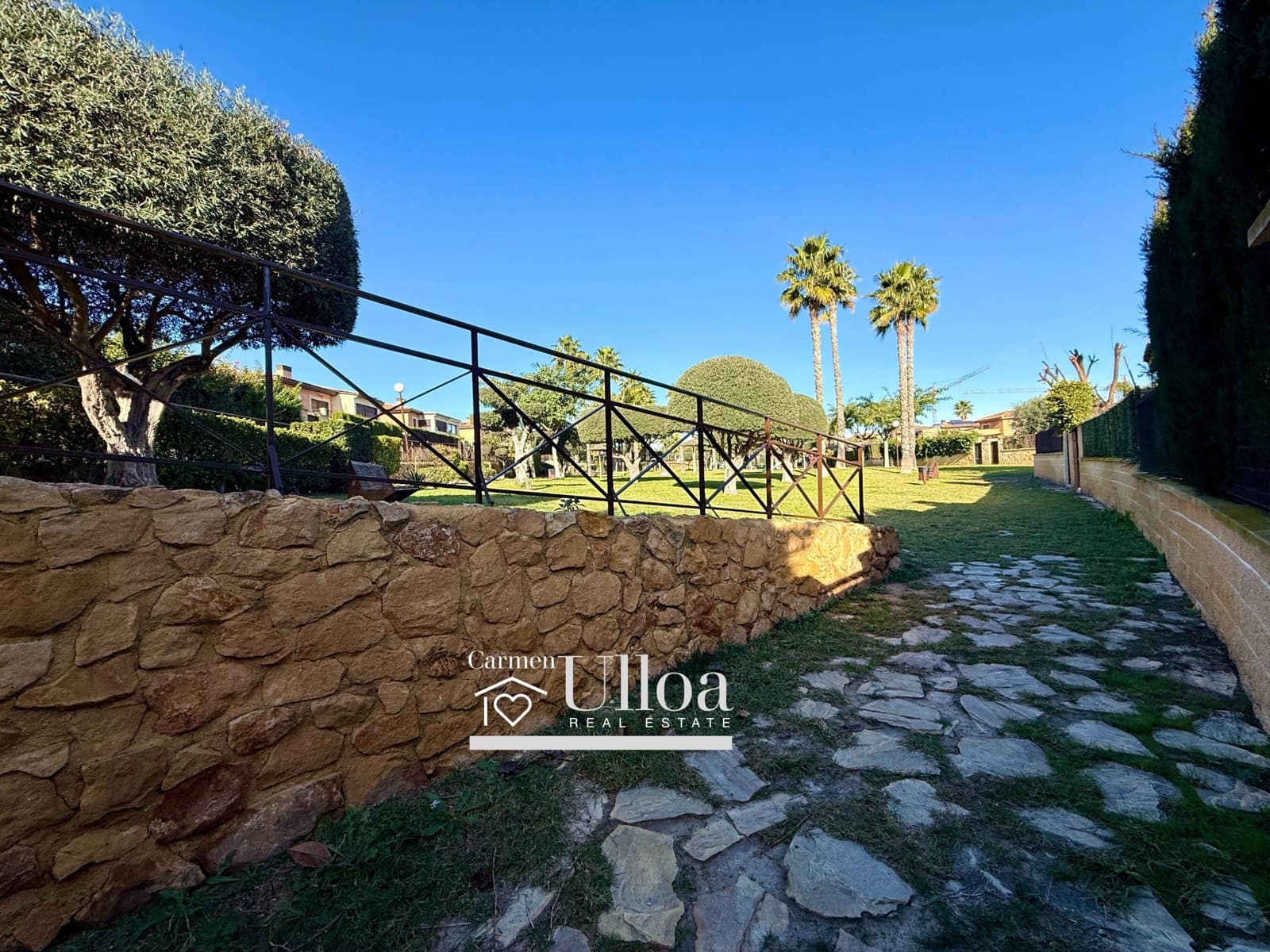 5 bedroom Terraced Villa for sale in Muchamiel / Mutxamel with pool garage - € 559,999 (Ref: 9504594)