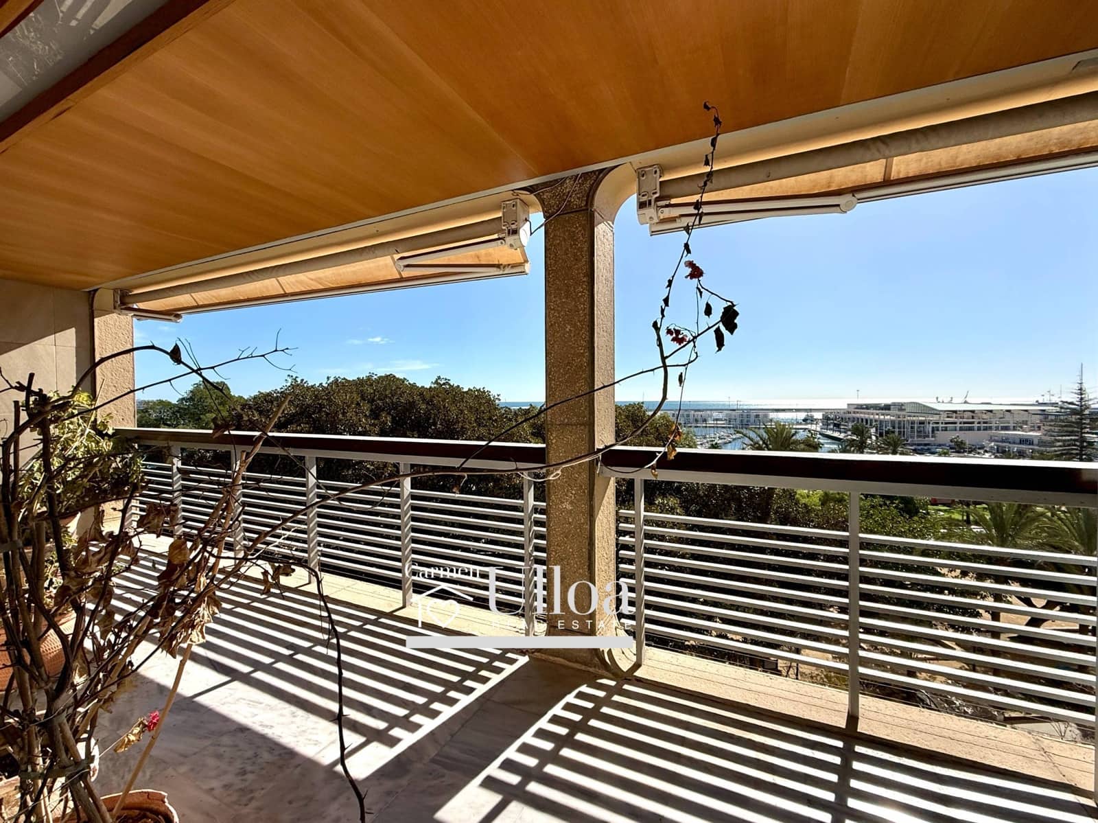 4 bedroom Apartment for sale in Alicante / Alacant city with garage - € 1,400,000 (Ref: 9599695)