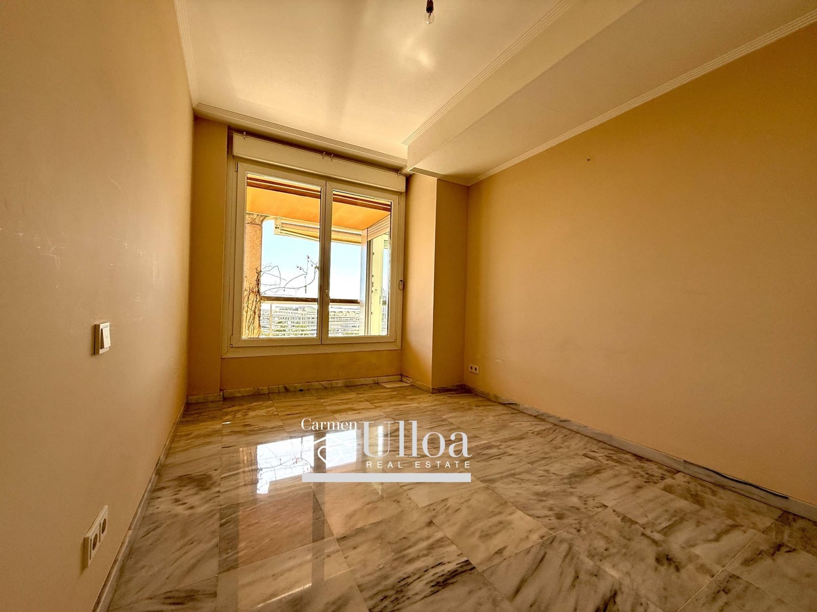 4 bedroom Apartment for sale in Alicante / Alacant city with garage - € 1,400,000 (Ref: 9599695)