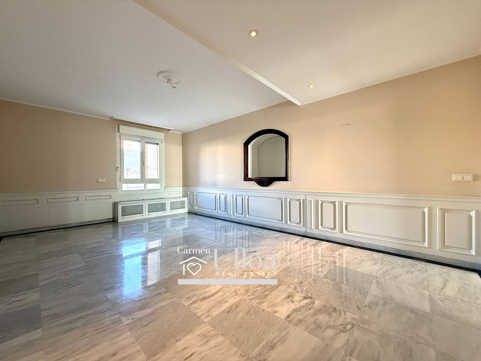 4 bedroom Apartment for sale in Alicante / Alacant city with garage - € 1,400,000 (Ref: 9599695)