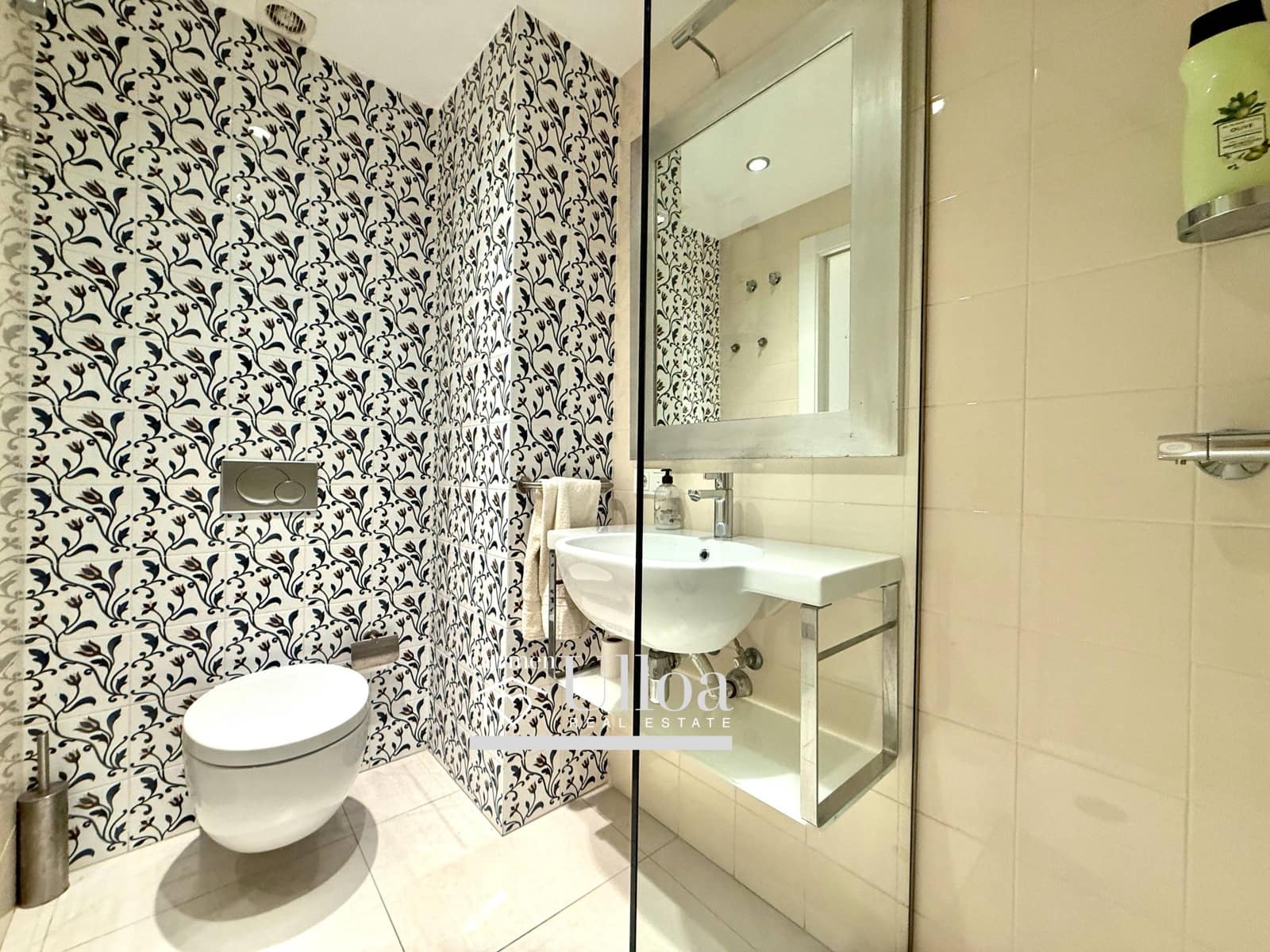 4 bedroom Apartment for sale in Alicante / Alacant city with garage - € 1,400,000 (Ref: 9599695)