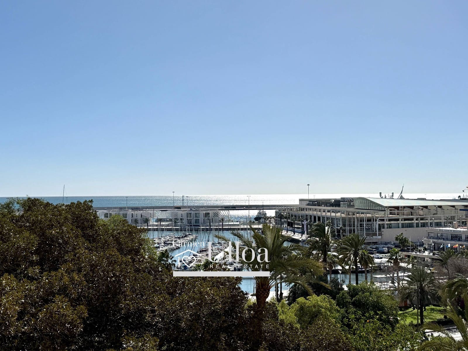 4 bedroom Apartment for sale in Alicante / Alacant city with garage - € 1,400,000 (Ref: 9599695)