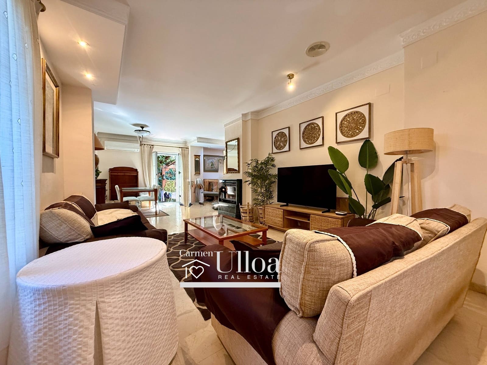 5 bedroom Villa for sale in Playa de San Juan with pool garage - € 990,000 (Ref: 9625917)