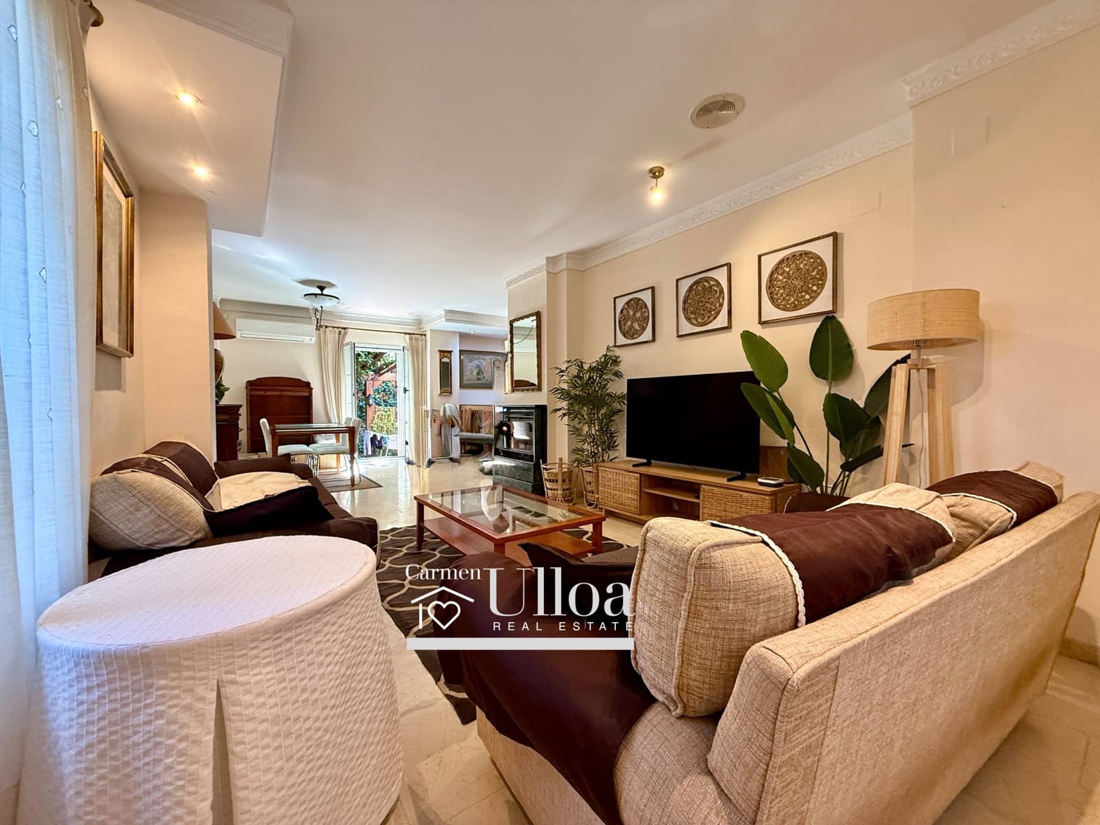 5 bedroom Villa for sale in Playa de San Juan with pool garage - € 990,000 (Ref: 9625917)