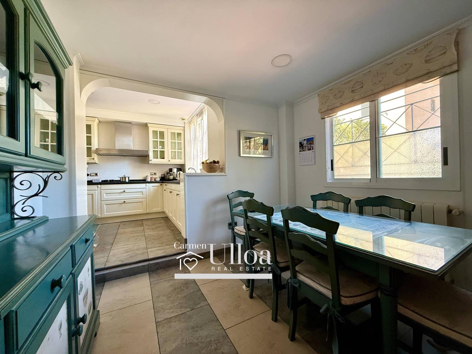 5 bedroom Villa for sale in Playa de San Juan with pool garage - € 990,000 (Ref: 9625917)