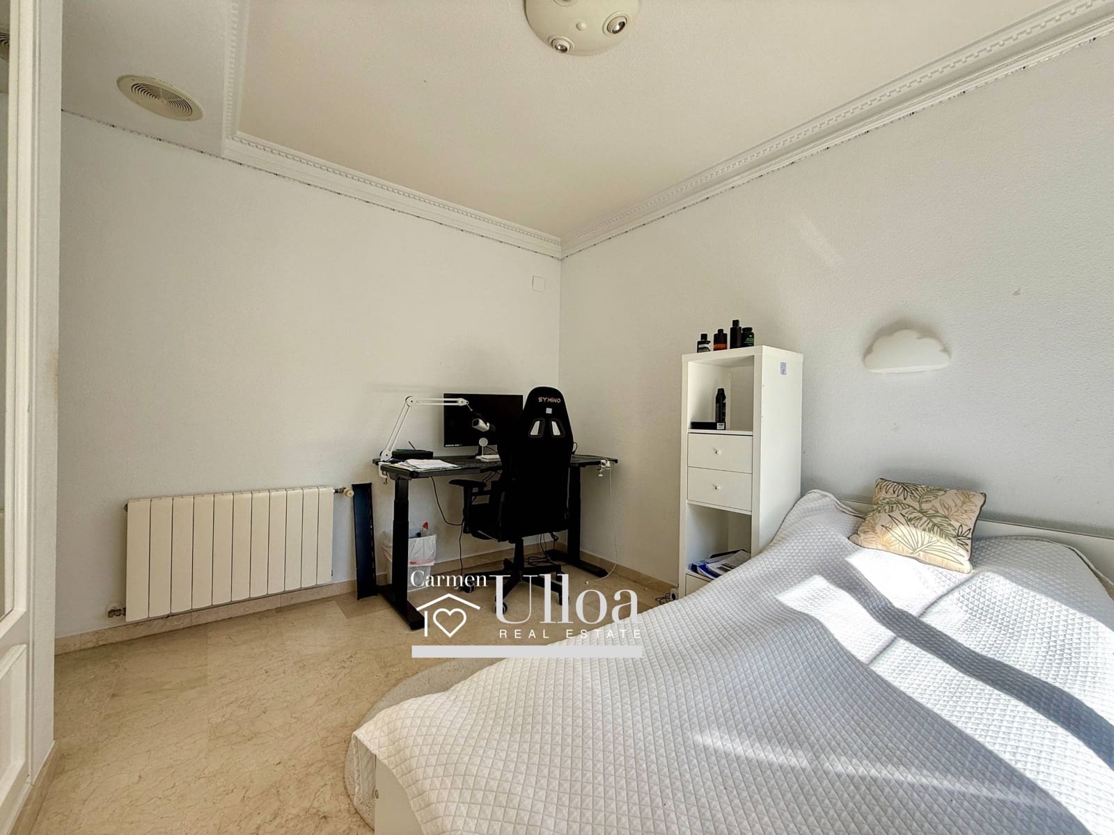 5 bedroom Villa for sale in Playa de San Juan with pool garage - € 990,000 (Ref: 9625917)