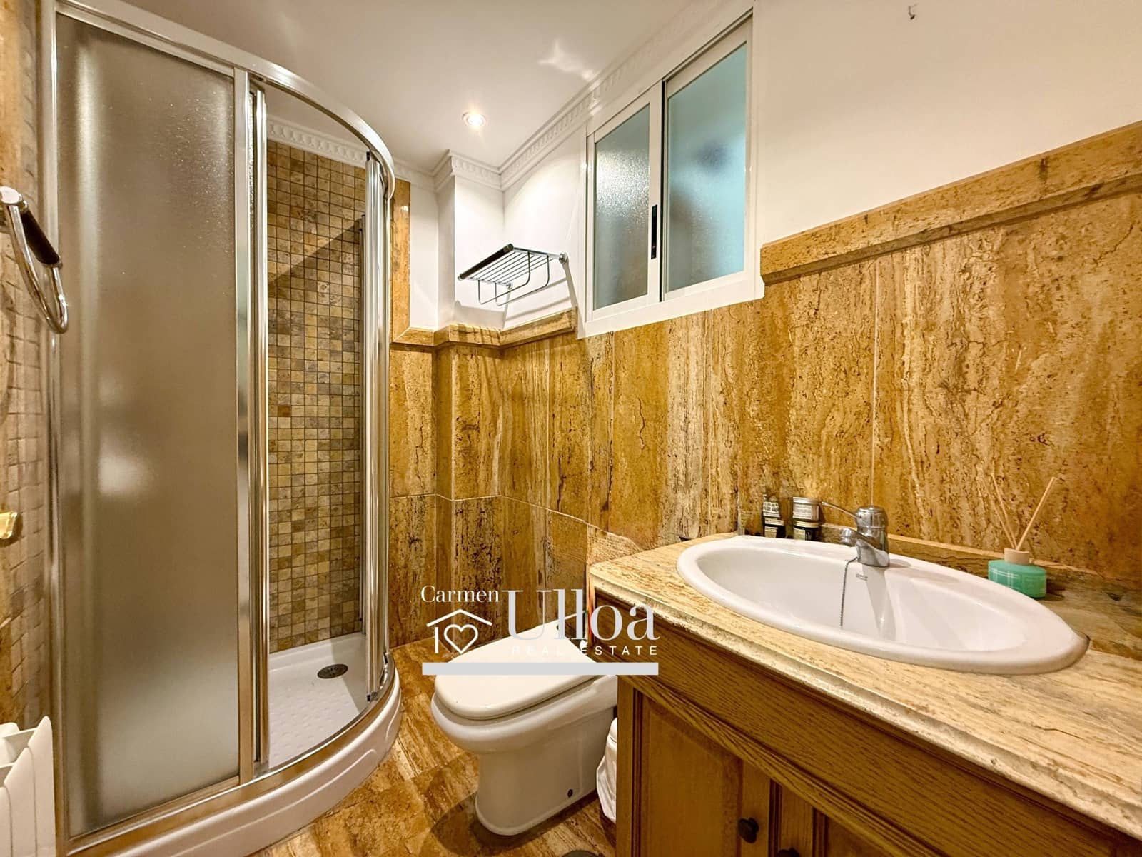 5 bedroom Villa for sale in Playa de San Juan with pool garage - € 990,000 (Ref: 9625917)