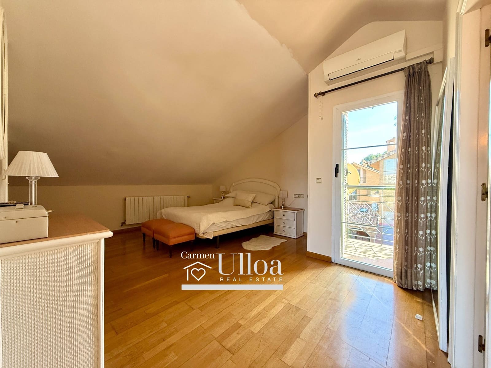 5 bedroom Villa for sale in Playa de San Juan with pool garage - € 990,000 (Ref: 9625917)