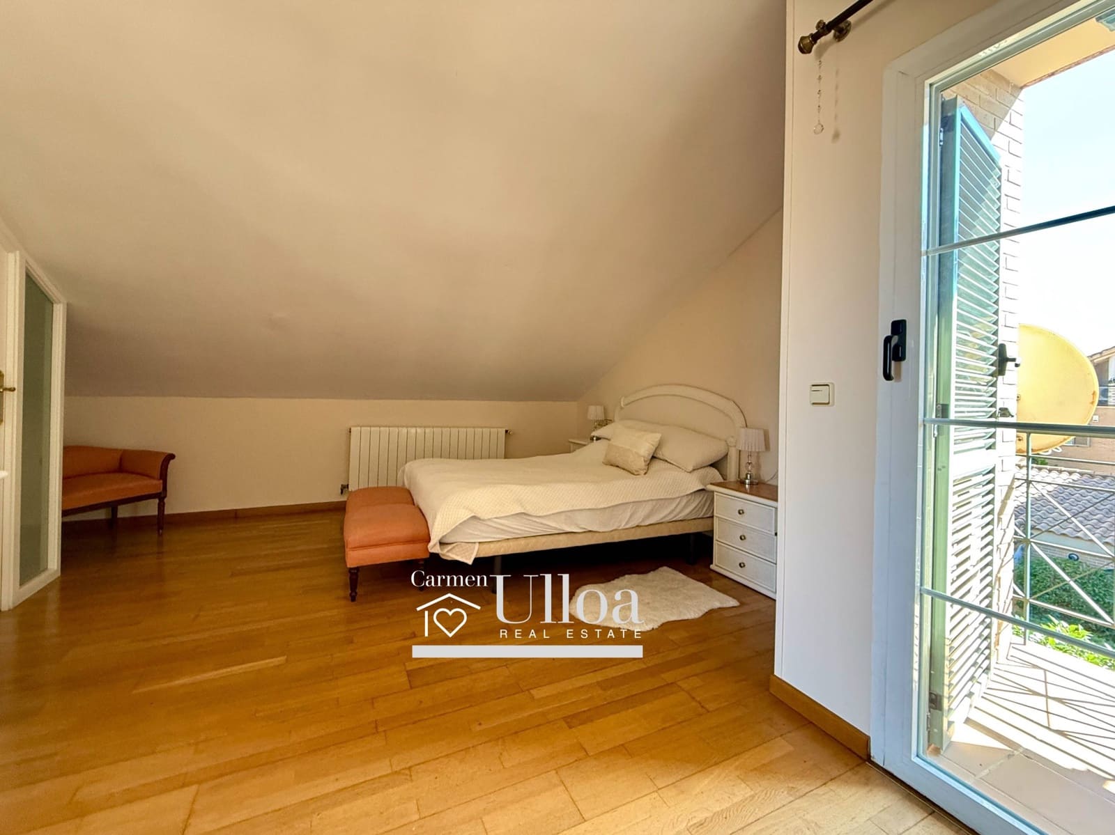 5 bedroom Villa for sale in Playa de San Juan with pool garage - € 990,000 (Ref: 9625917)