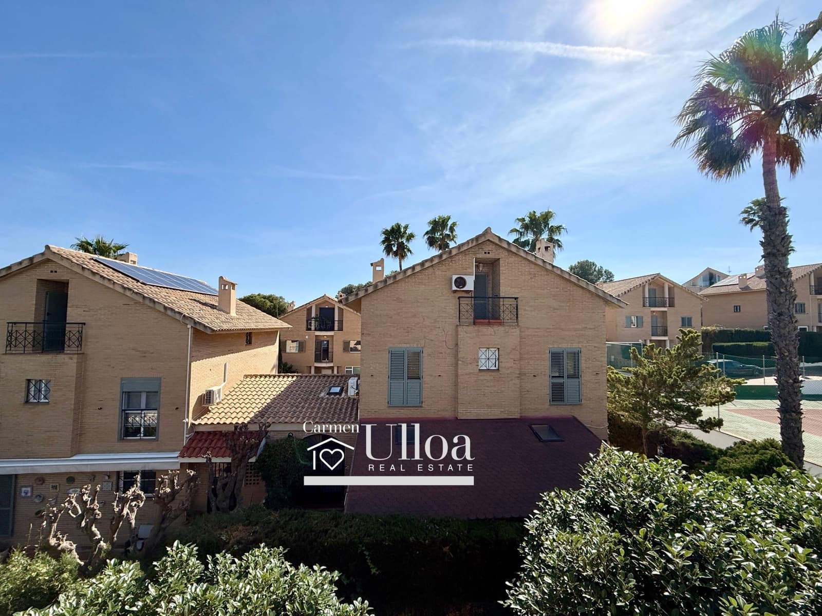 5 bedroom Villa for sale in Playa de San Juan with pool garage - € 990,000 (Ref: 9625917)