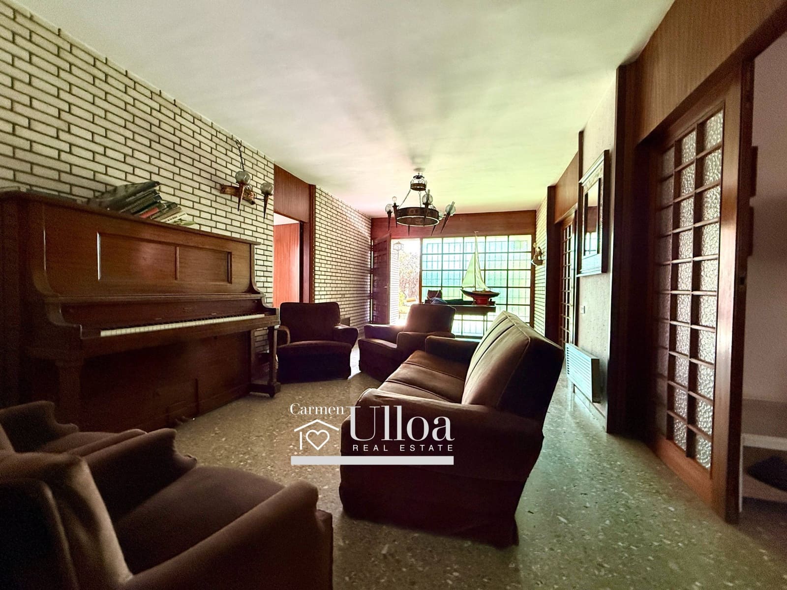 7 soverom Villa til salgs i Alicante by med svømmebasseng garasje - € 1 600 000 (Ref: 9637797)