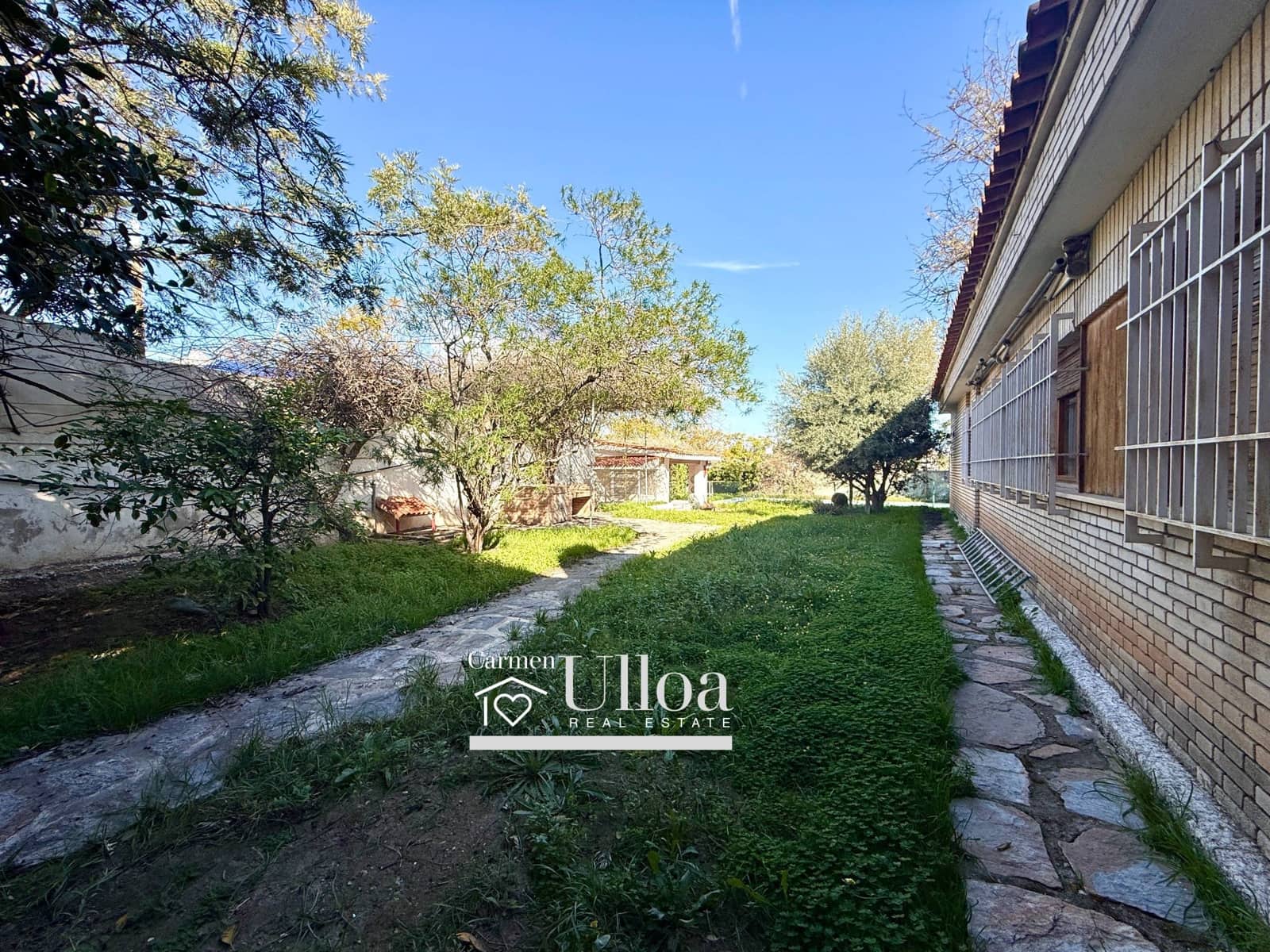 7 soverom Villa til salgs i Alicante by med svømmebasseng garasje - € 1 600 000 (Ref: 9637797)