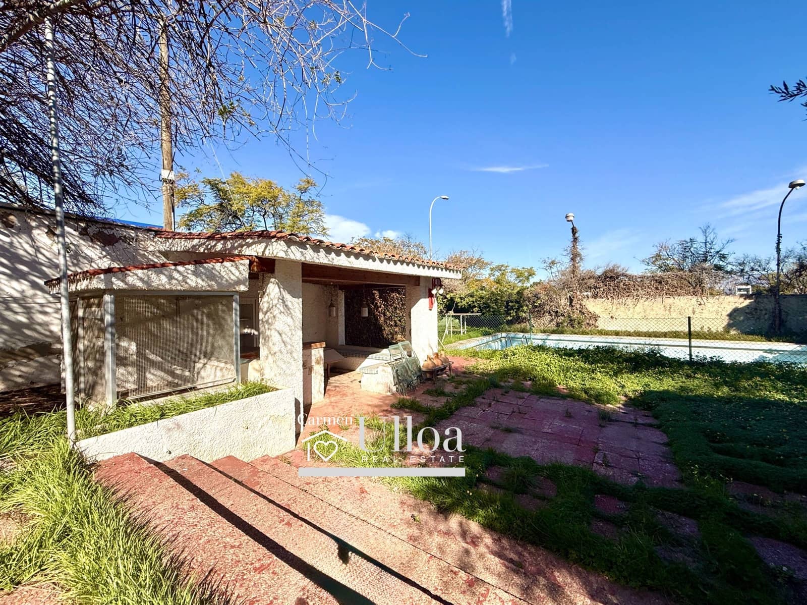 7 soverom Villa til salgs i Alicante by med svømmebasseng garasje - € 1 600 000 (Ref: 9637797)