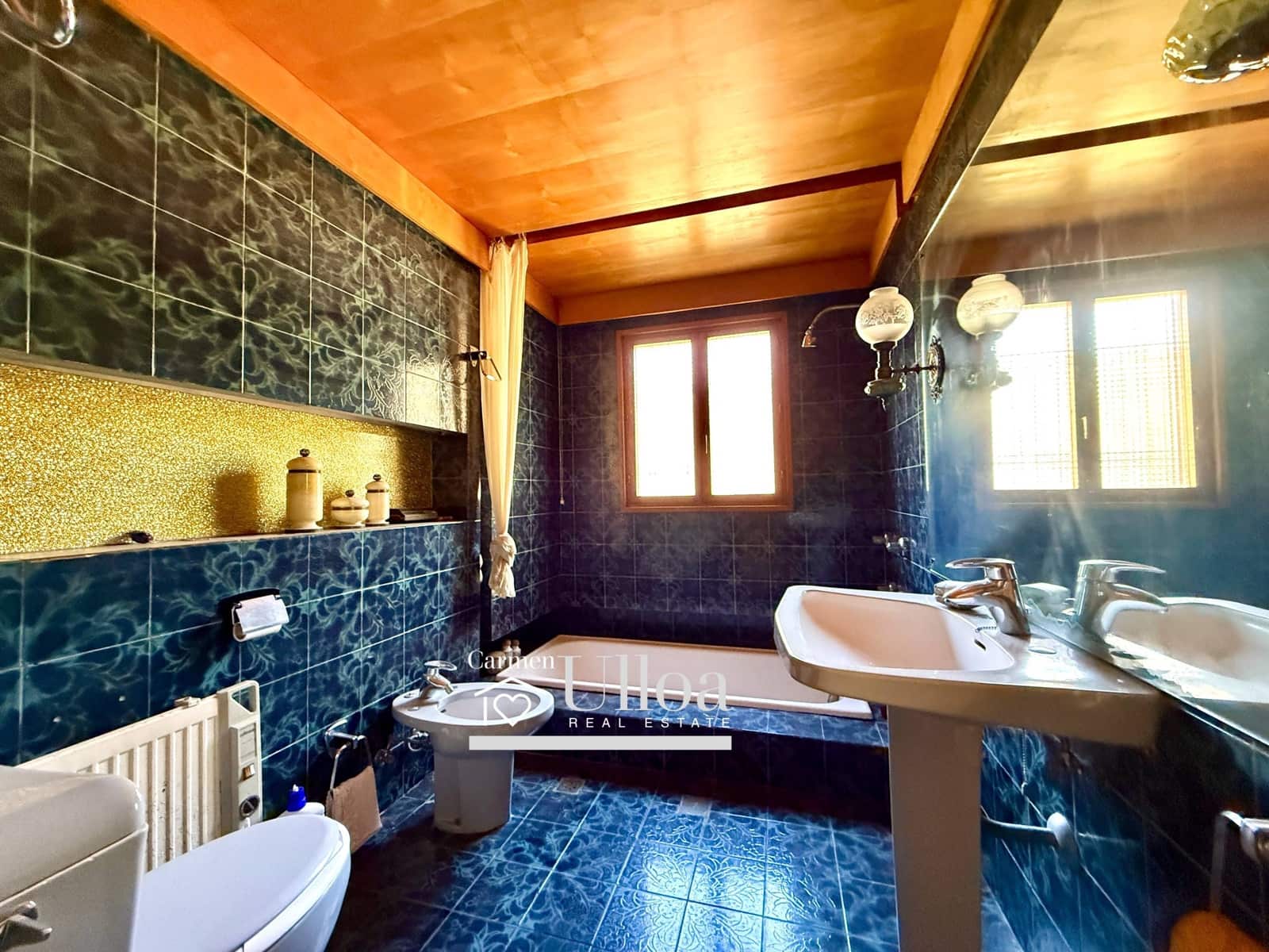 7 soverom Villa til salgs i Alicante by med svømmebasseng garasje - € 1 600 000 (Ref: 9637797)