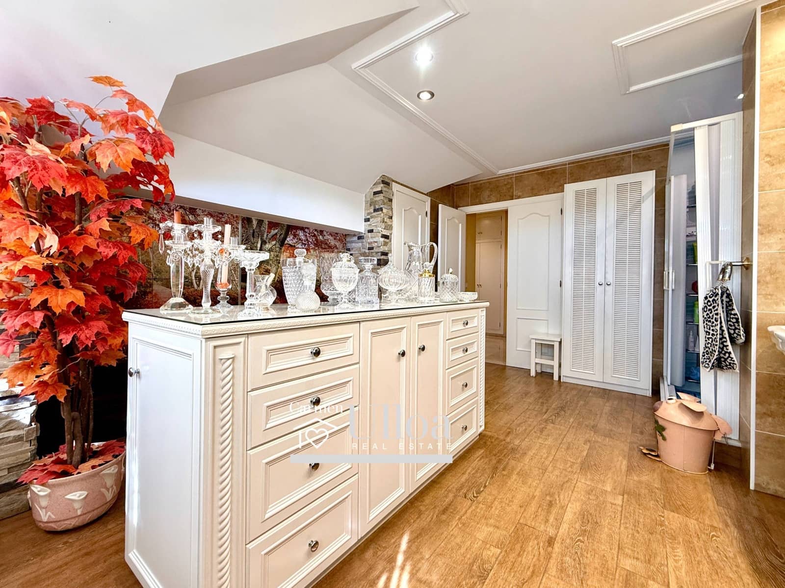 6 soverom Villa til salgs i San Vicente / Sant Vicent del Raspeig med svømmebasseng garasje - € 1 100 000 (Ref: 9645259)