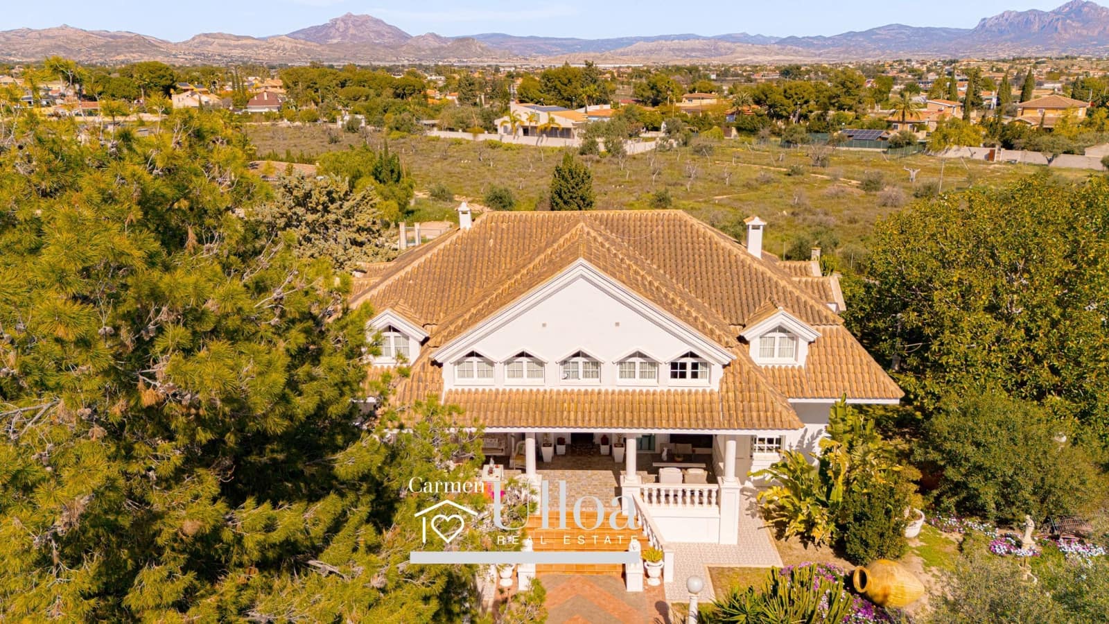 6 soverom Villa til salgs i San Vicente / Sant Vicent del Raspeig med svømmebasseng garasje - € 1 100 000 (Ref: 9645259)