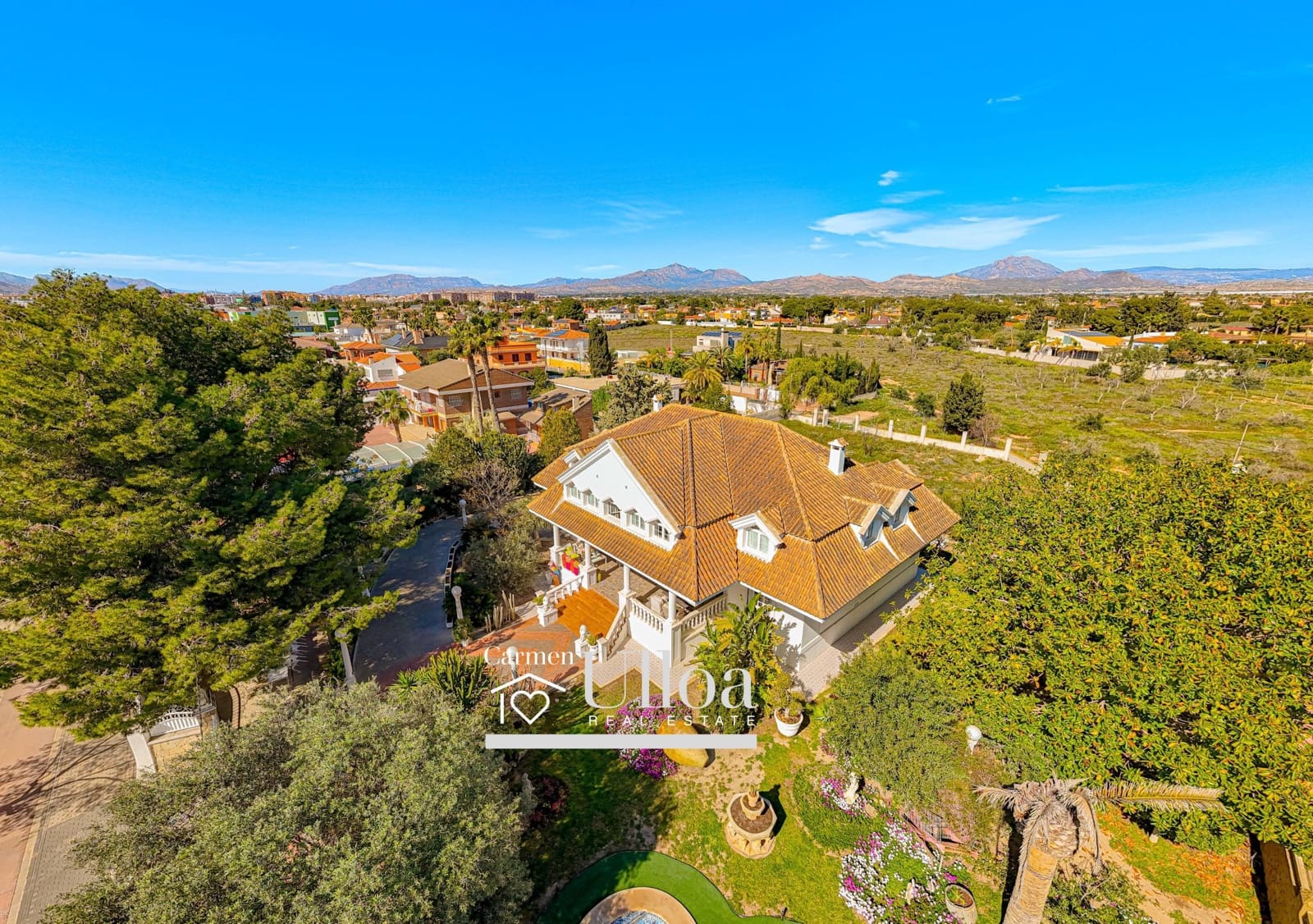 6 soverom Villa til salgs i San Vicente / Sant Vicent del Raspeig med svømmebasseng garasje - € 1 100 000 (Ref: 9645259)