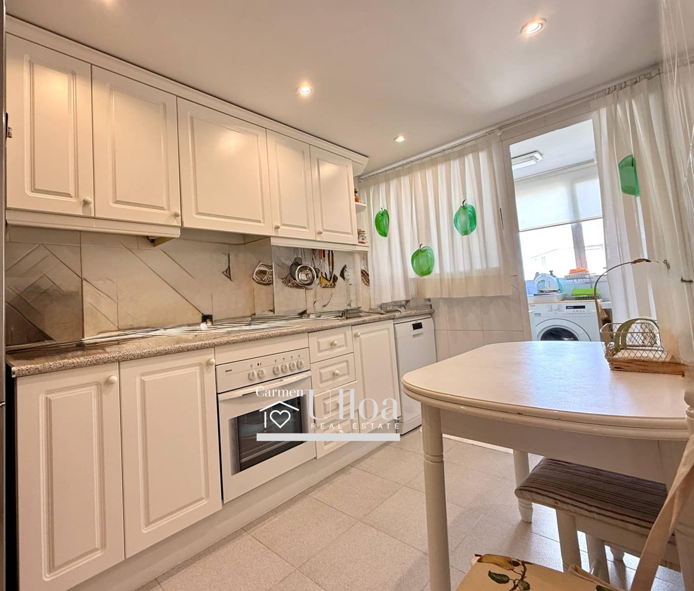 3 bedroom Apartment for sale in Playa de San Juan with pool garage - € 539,000 (Ref: 9729365)