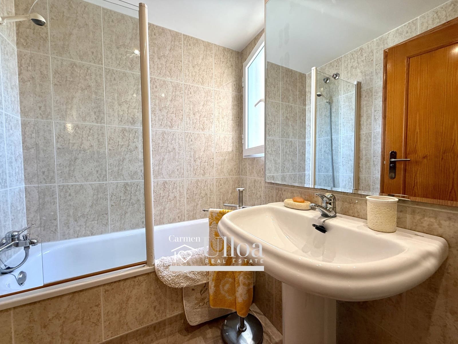 3 bedroom Apartment for sale in Playa de San Juan with pool garage - € 539,000 (Ref: 9729365)