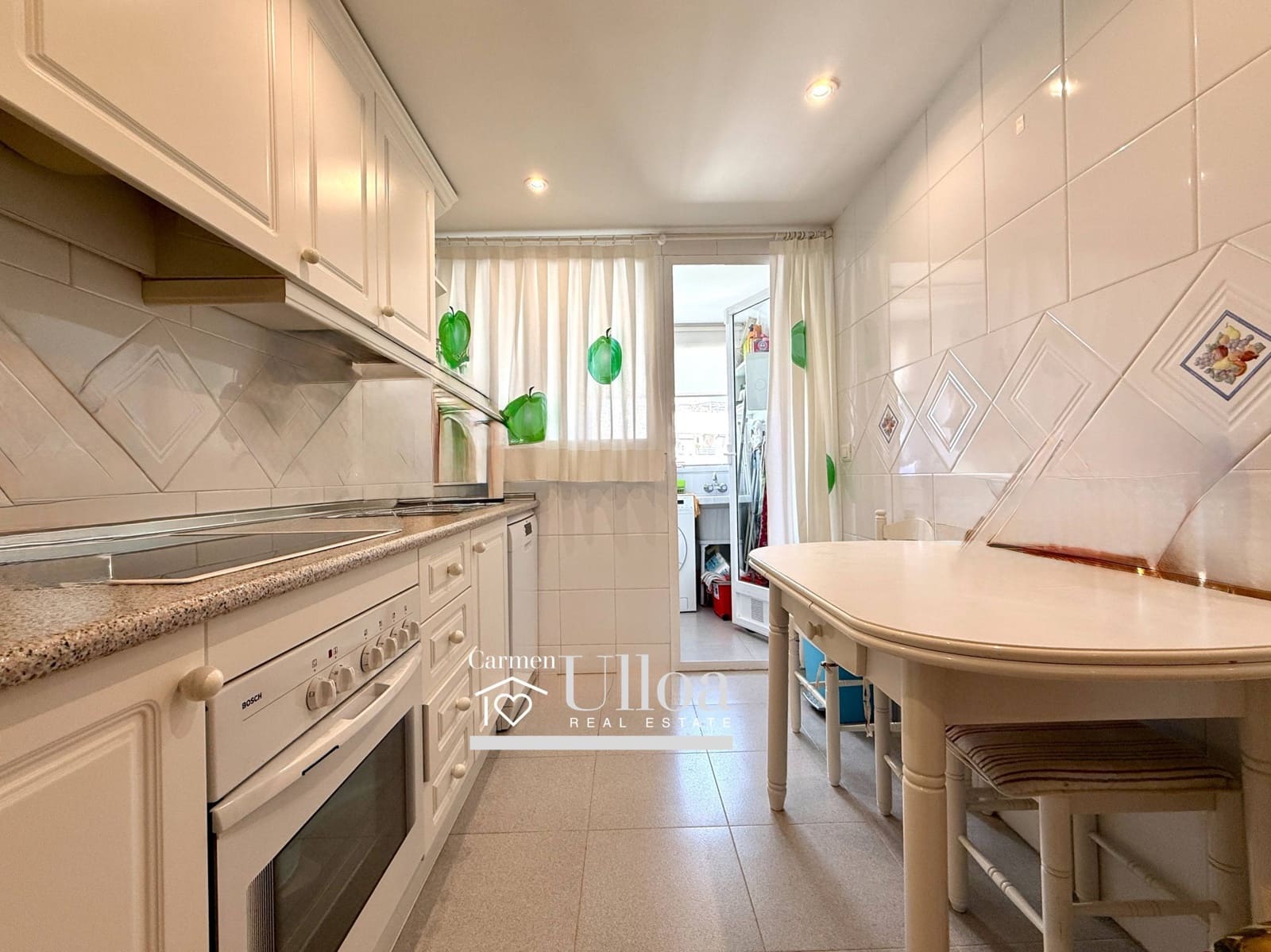 3 bedroom Apartment for sale in Playa de San Juan with pool garage - € 539,000 (Ref: 9729365)