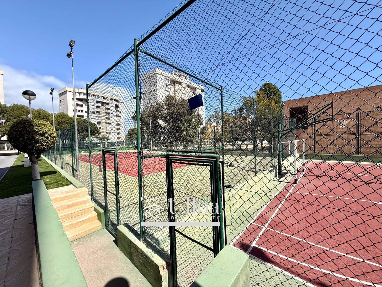 3 bedroom Apartment for sale in Playa de San Juan with pool garage - € 539,000 (Ref: 9729365)