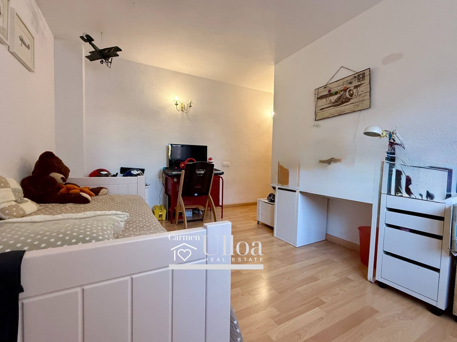 3 bedroom Flat for sale in Alicante / Alacant city - € 380,000 (Ref: 9732424)