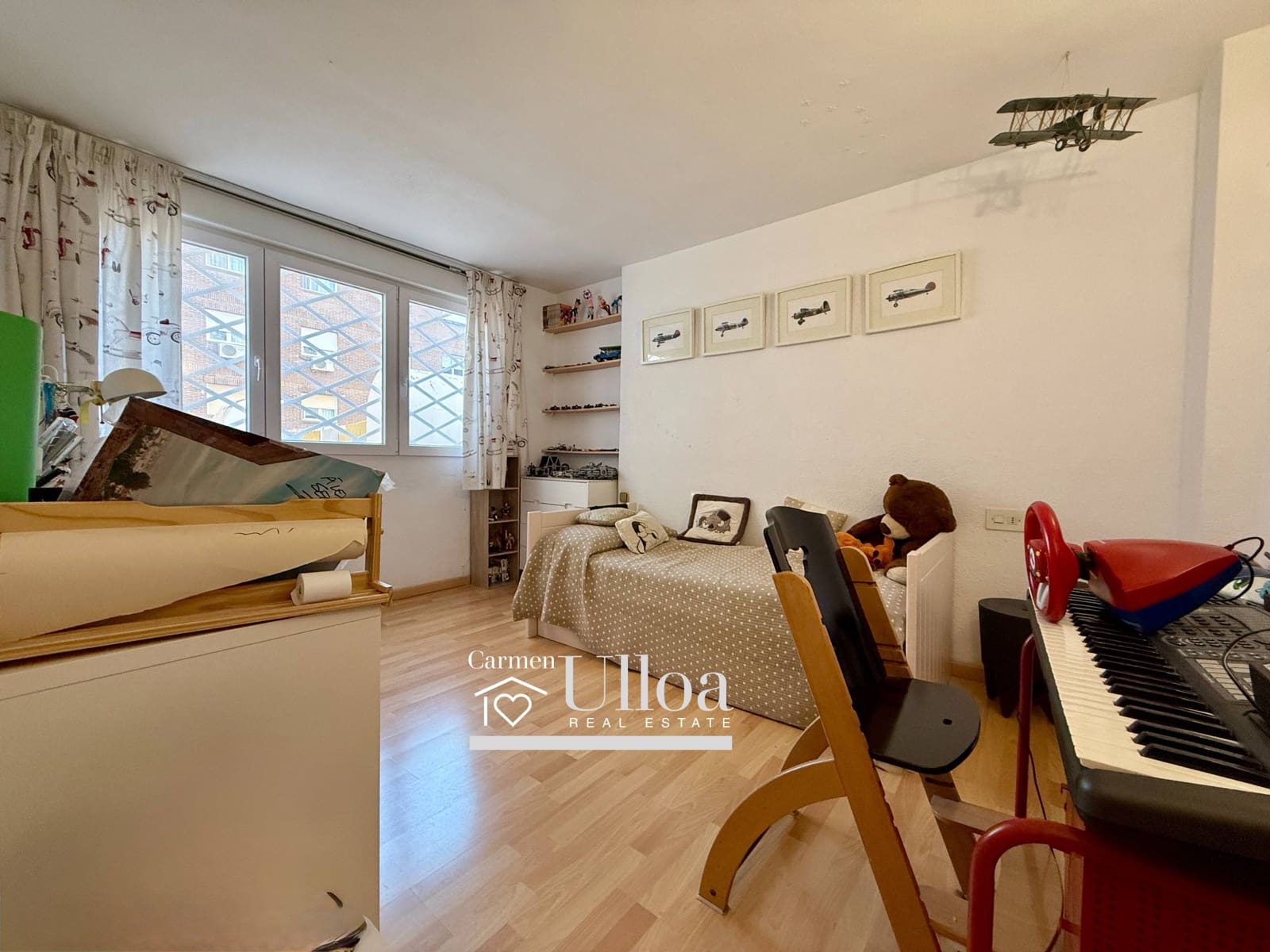 3 bedroom Flat for sale in Alicante / Alacant city - € 380,000 (Ref: 9732424)