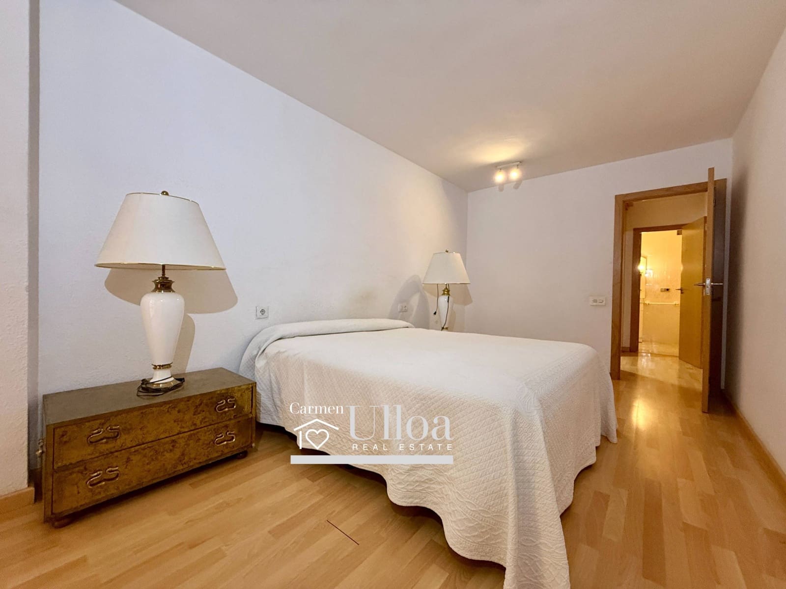 3 bedroom Flat for sale in Alicante / Alacant city - € 380,000 (Ref: 9732424)