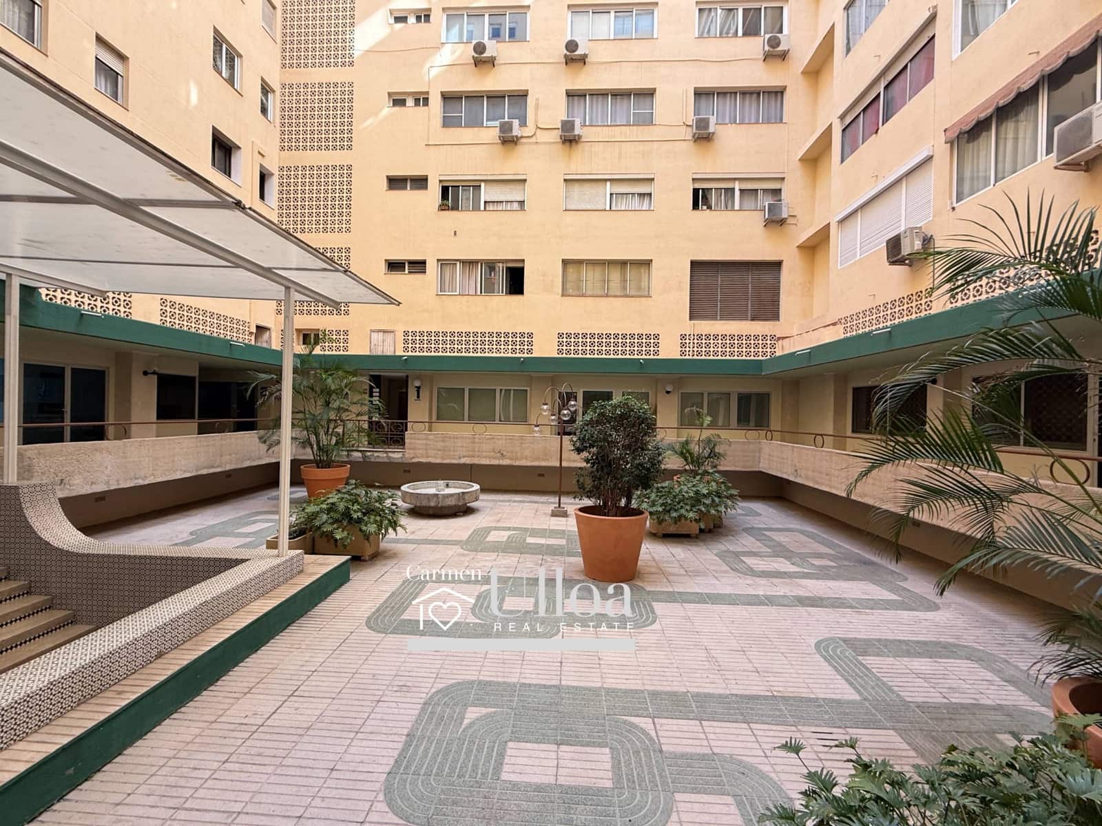 3 bedroom Flat for sale in Alicante / Alacant city - € 380,000 (Ref: 9732424)