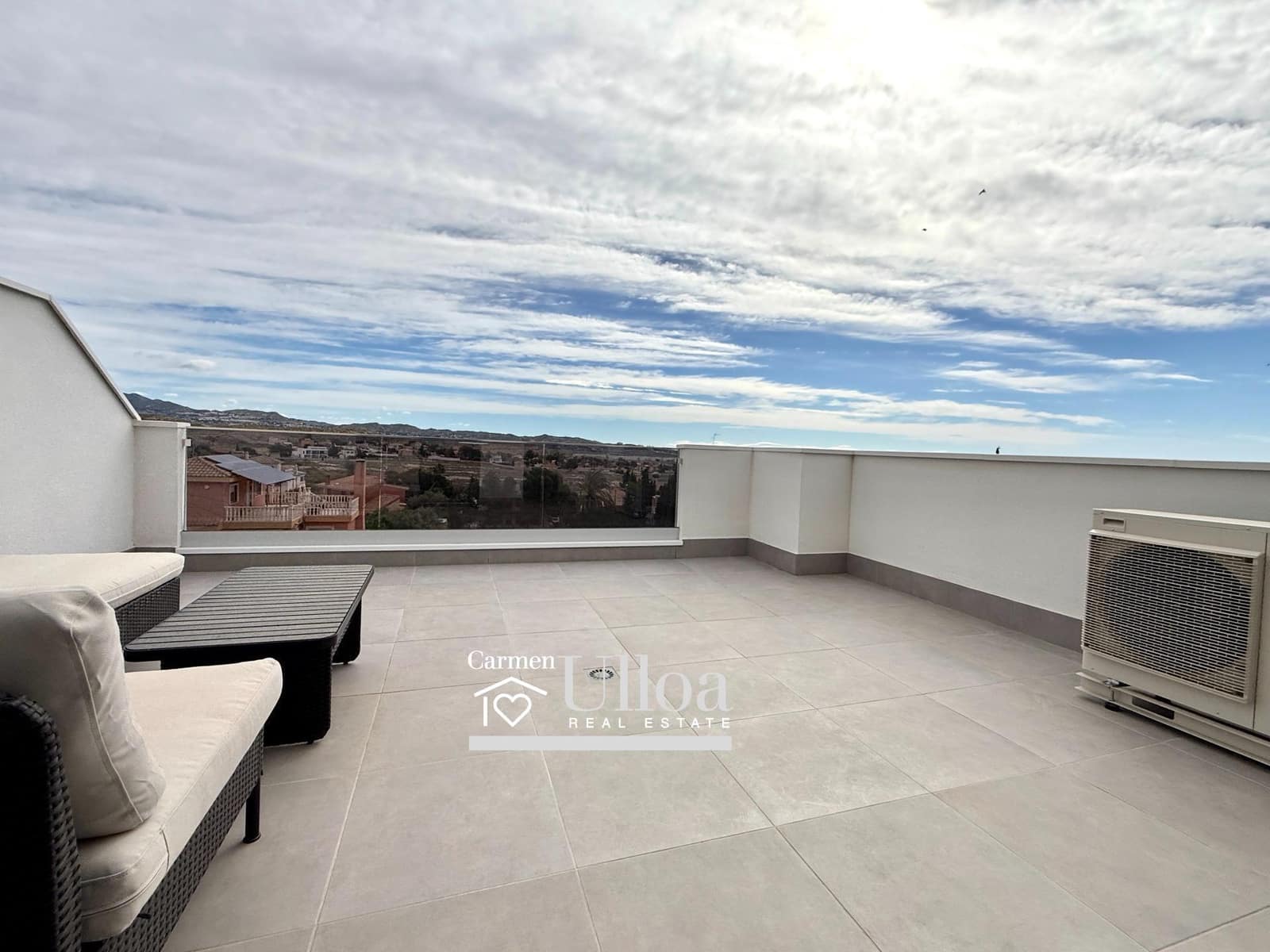 2 makuuhuone Kattohuoneisto myytävänä paikassa Muchamiel / Mutxamel mukana uima-altaan - 264 000 € (Ref: 9752275)