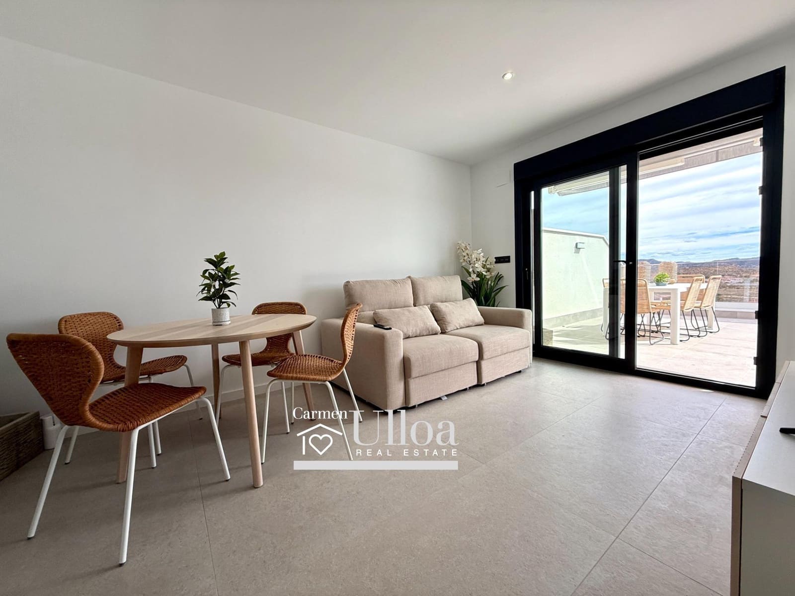 2 bedroom Flat for sale in Muchamiel / Mutxamel with pool - € 234,000 (Ref: 9752277)