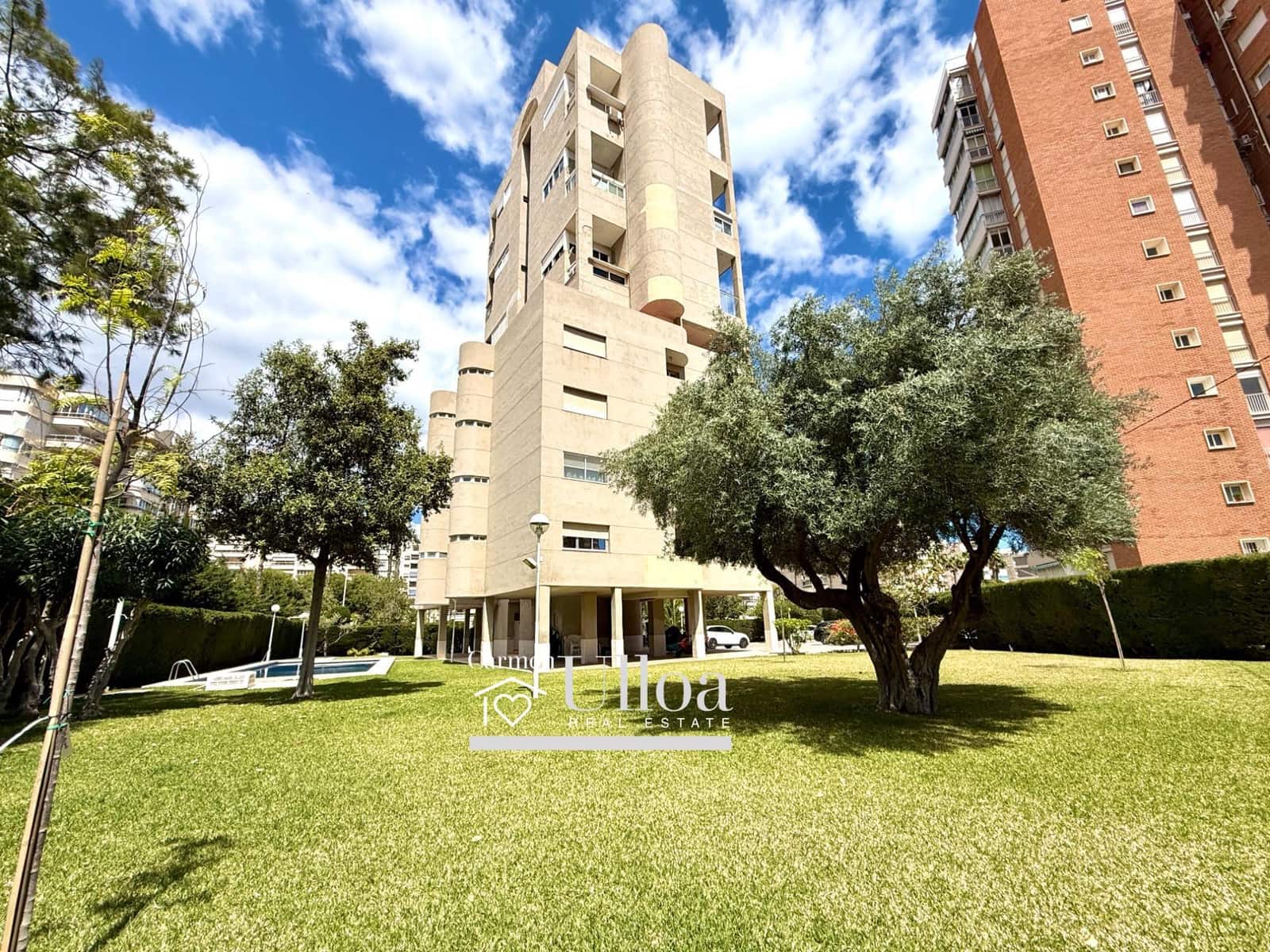 3 bedroom Penthouse for sale in Playa de San Juan with pool - € 649,000 (Ref: 9813373)