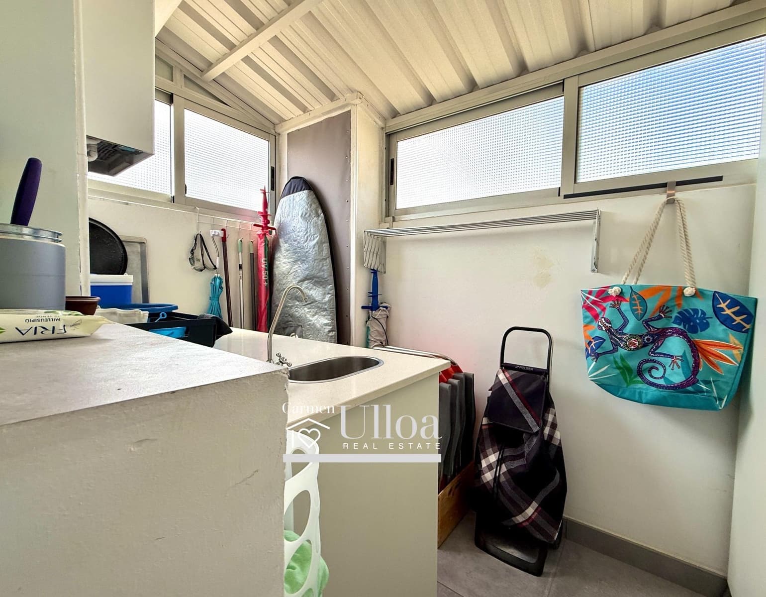 3 bedroom Penthouse for sale in Playa de San Juan with pool - € 649,000 (Ref: 9813373)