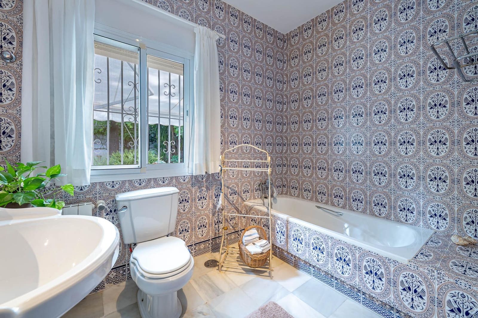 Chalet de 4 habitaciones en Alhaurín el Grande en venta con piscina garaje - 998.000 € (Ref: 10020974)