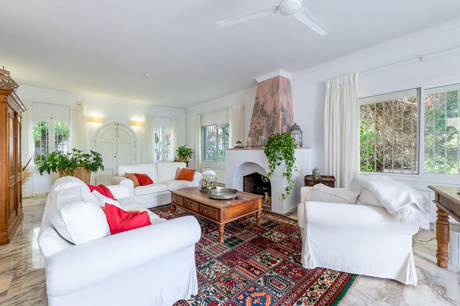 Chalet de 4 habitaciones en Alhaurín el Grande en venta con piscina garaje - 998.000 € (Ref: 10020974)