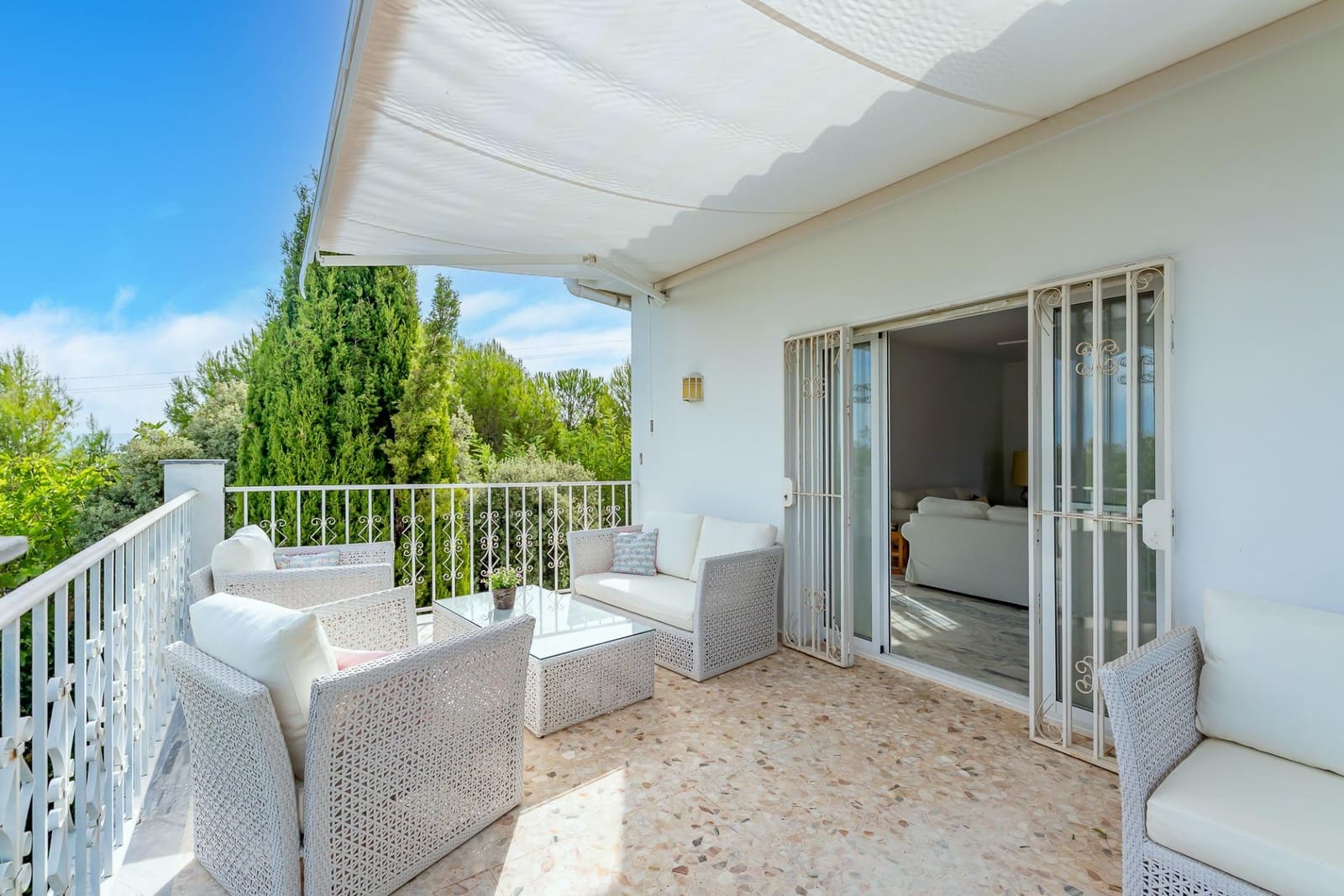 Chalet de 4 habitaciones en Alhaurín el Grande en venta con piscina garaje - 998.000 € (Ref: 10020974)