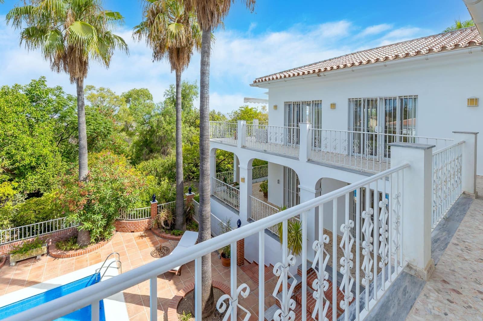 Chalet de 4 habitaciones en Alhaurín el Grande en venta con piscina garaje - 998.000 € (Ref: 10020974)
