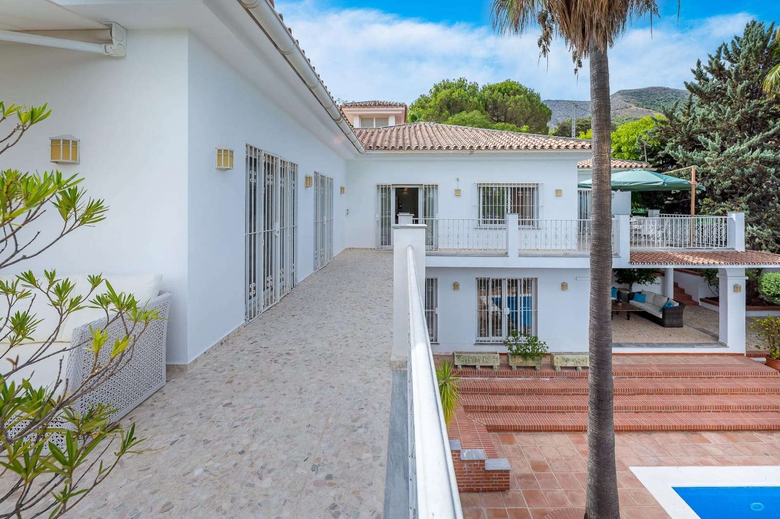 Chalet de 4 habitaciones en Alhaurín el Grande en venta con piscina garaje - 998.000 € (Ref: 10020974)