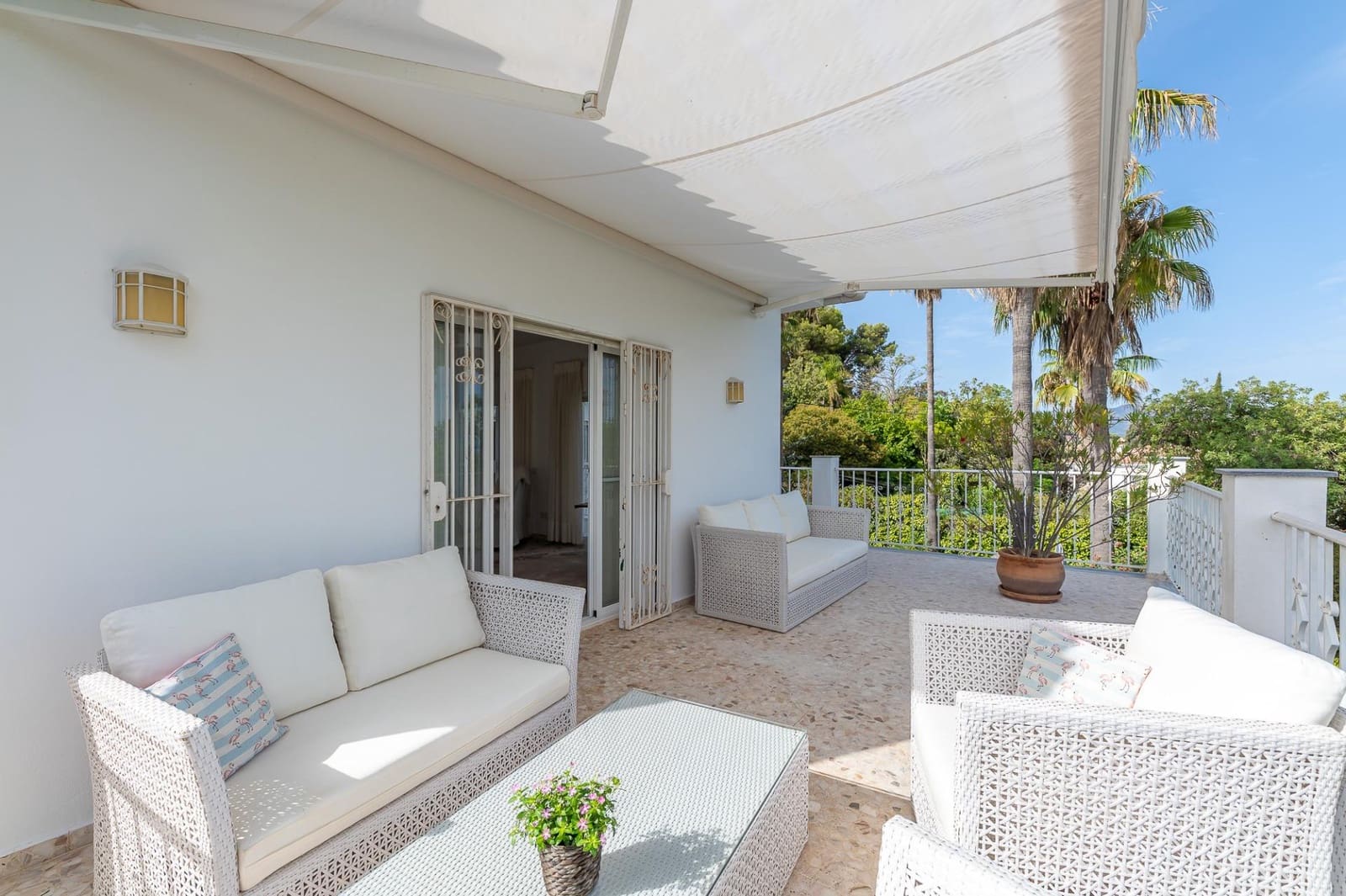 Chalet de 4 habitaciones en Alhaurín el Grande en venta con piscina garaje - 998.000 € (Ref: 10020974)