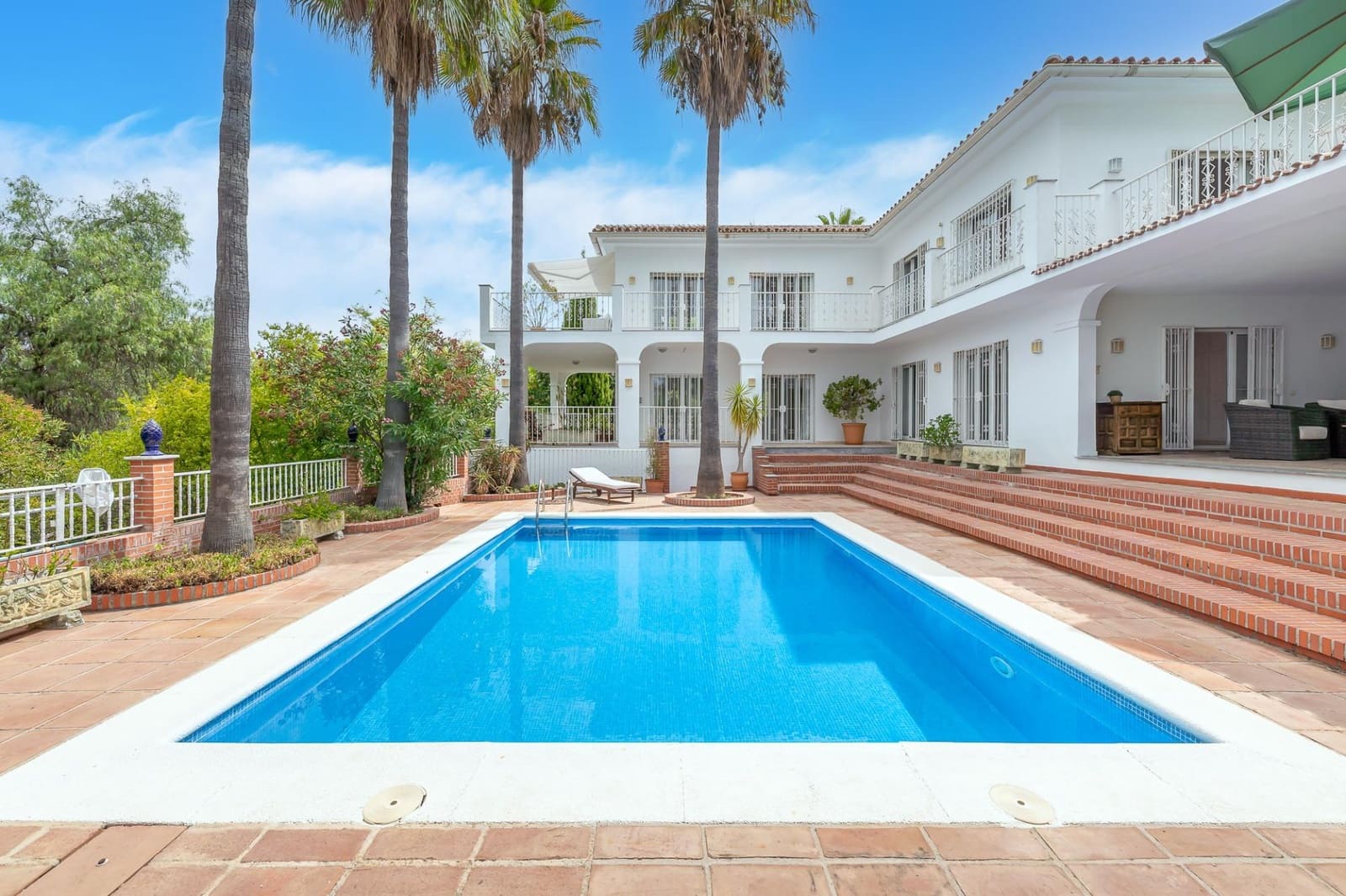 Chalet de 4 habitaciones en Alhaurín el Grande en venta con piscina garaje - 998.000 € (Ref: 10020974)