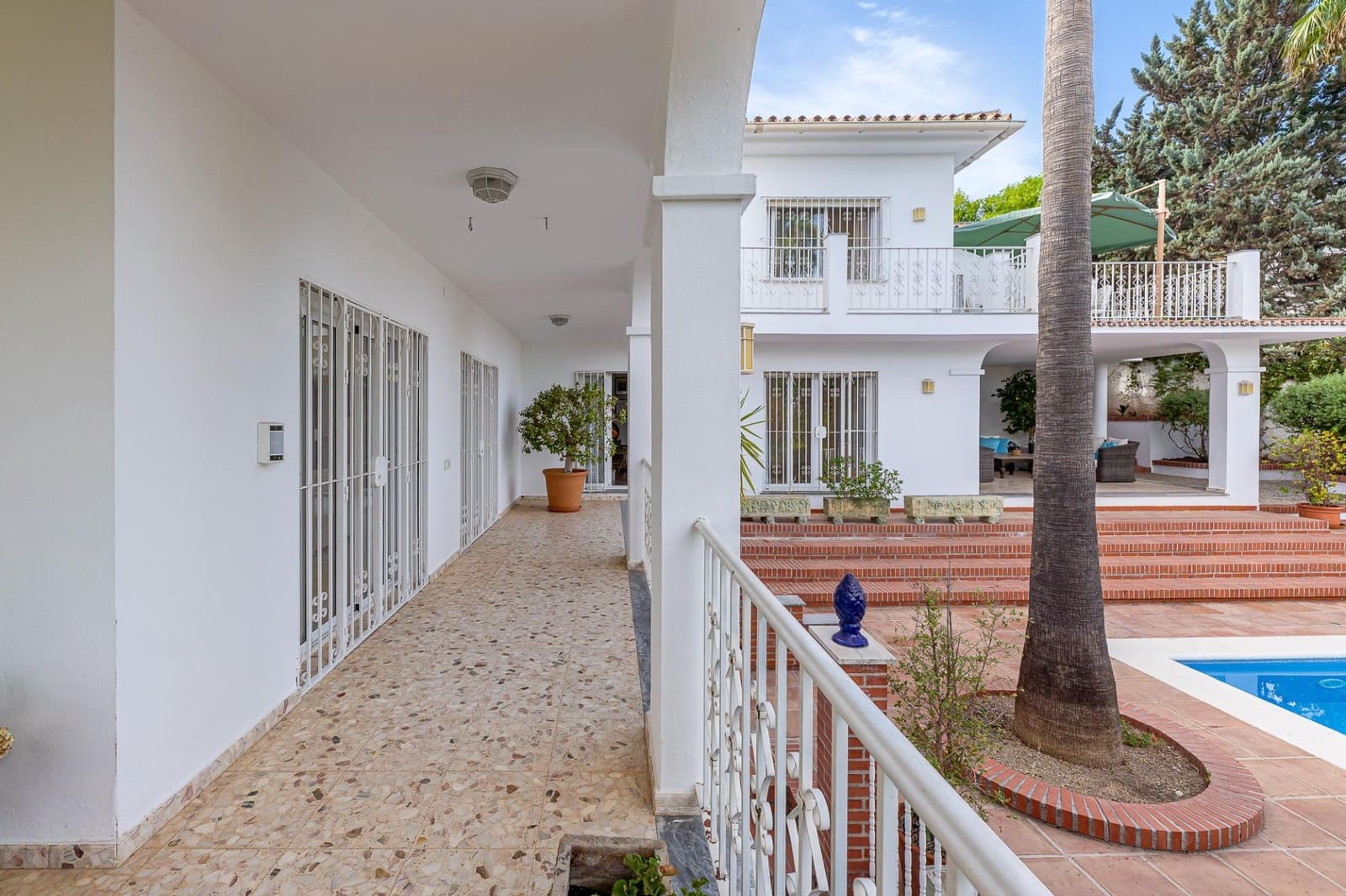 Chalet de 4 habitaciones en Alhaurín el Grande en venta con piscina garaje - 998.000 € (Ref: 10020974)