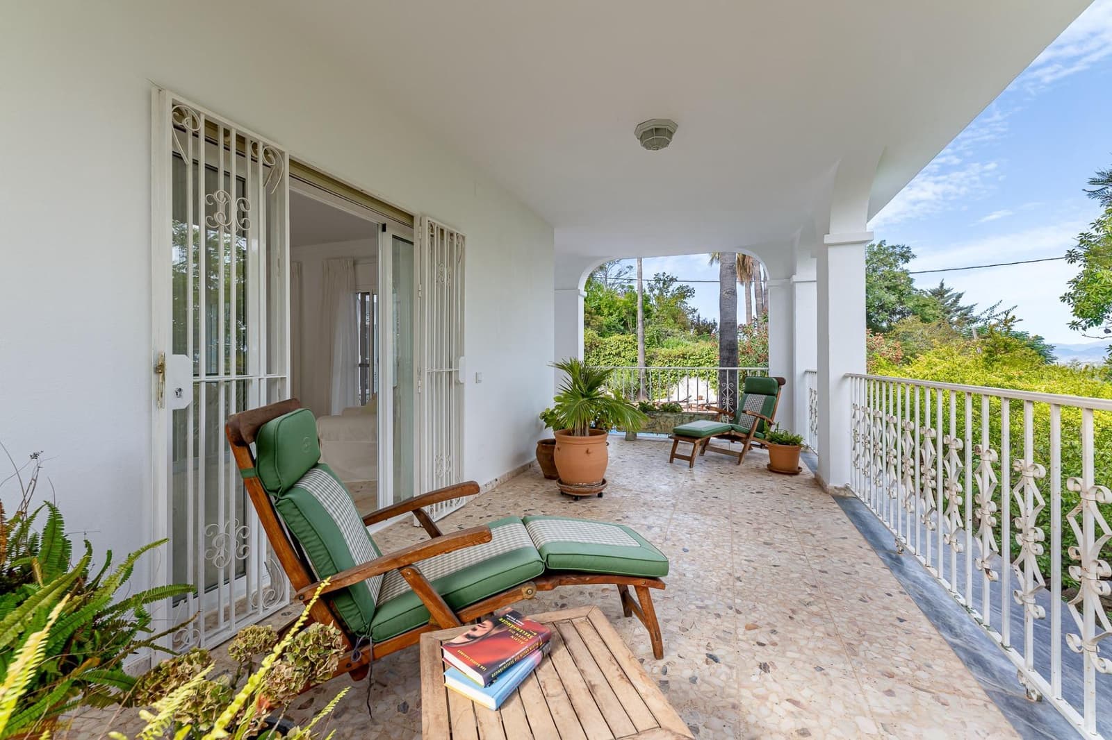 Chalet de 4 habitaciones en Alhaurín el Grande en venta con piscina garaje - 998.000 € (Ref: 10020974)