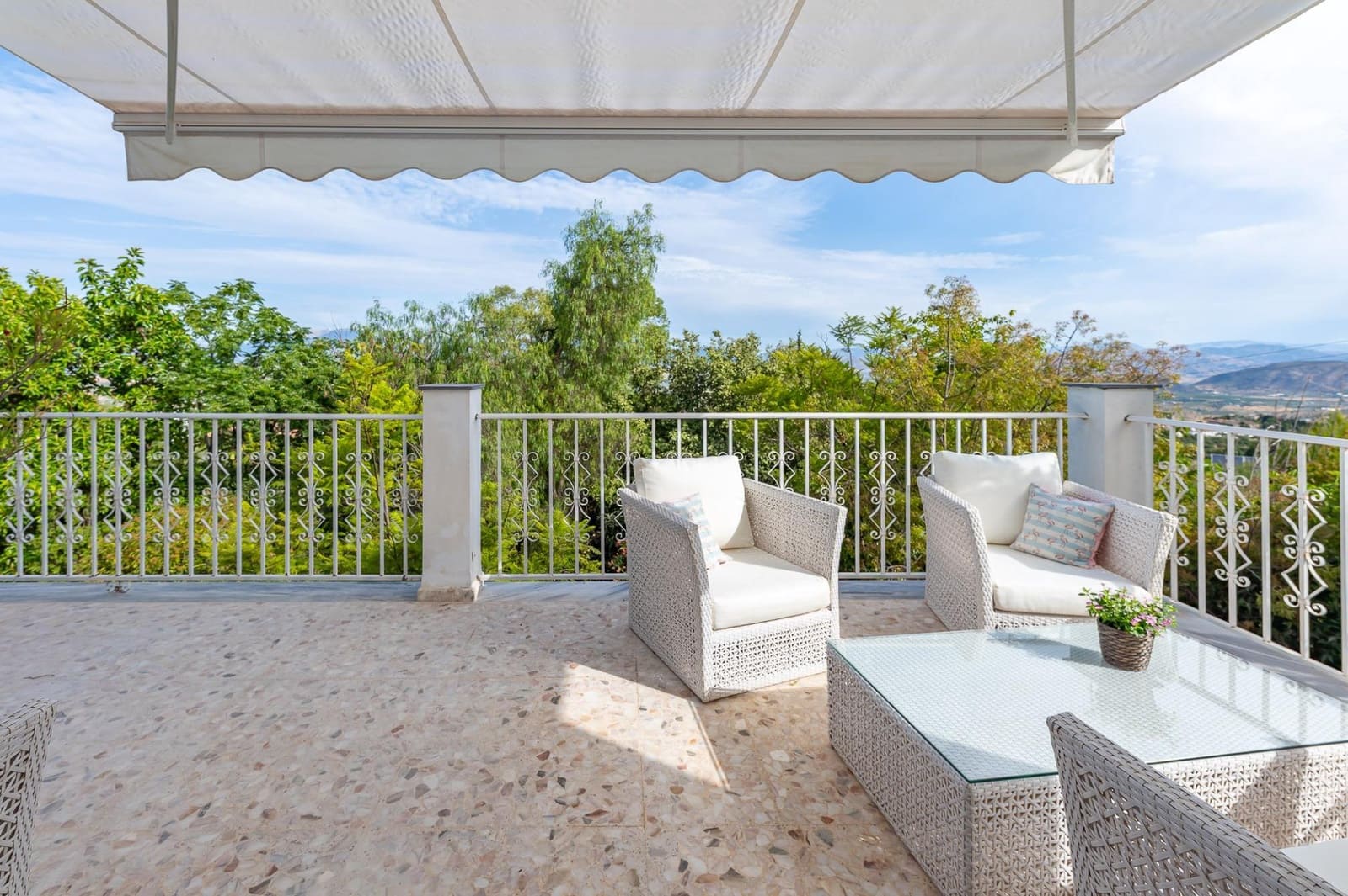 Chalet de 4 habitaciones en Alhaurín el Grande en venta con piscina garaje - 998.000 € (Ref: 10020974)