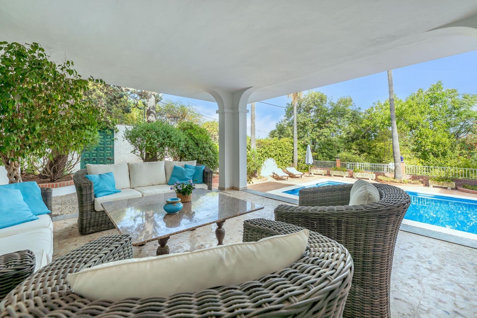 Chalet de 4 habitaciones en Alhaurín el Grande en venta con piscina garaje - 998.000 € (Ref: 10020974)