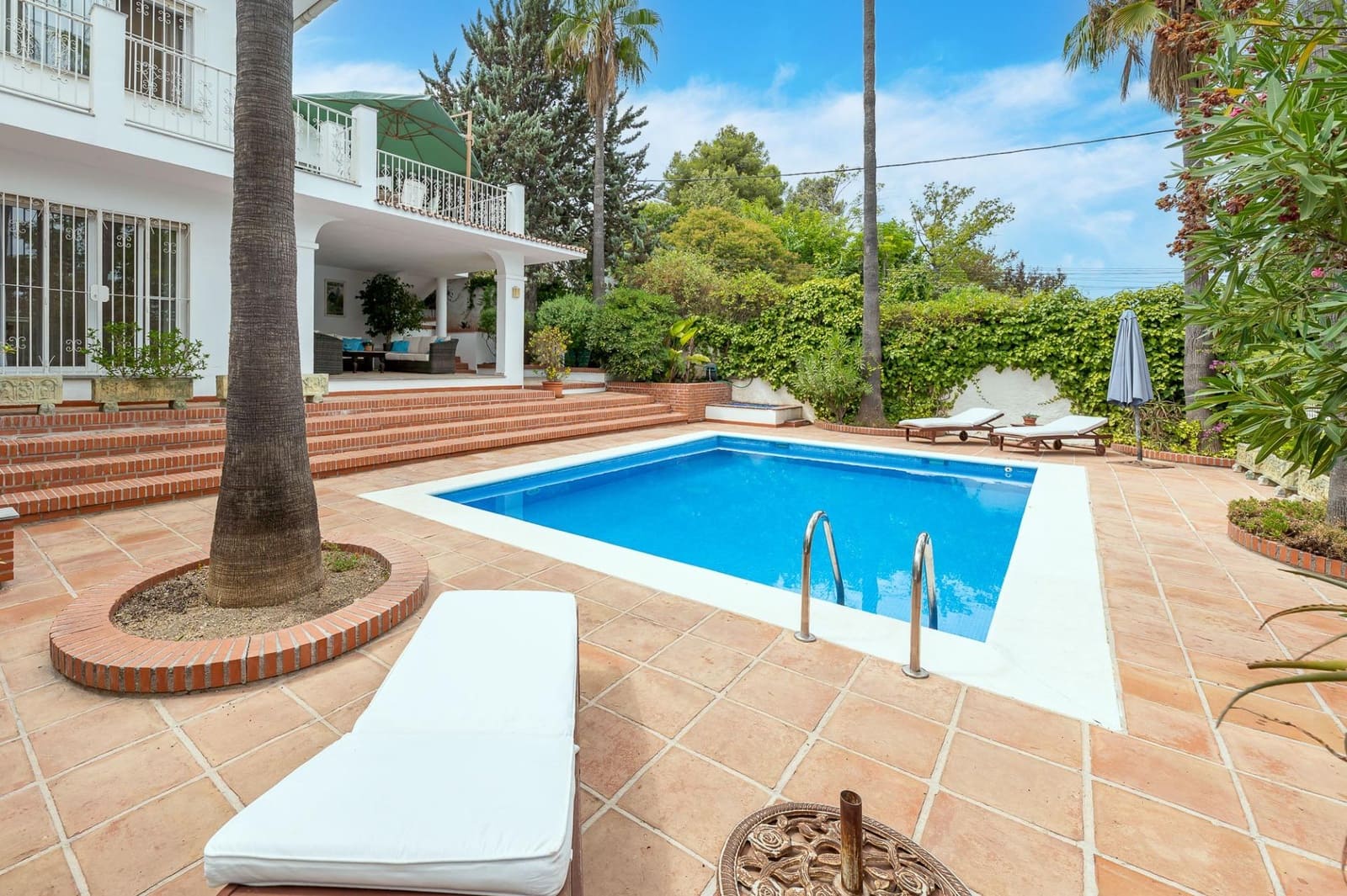 Chalet de 4 habitaciones en Alhaurín el Grande en venta con piscina garaje - 998.000 € (Ref: 10020974)