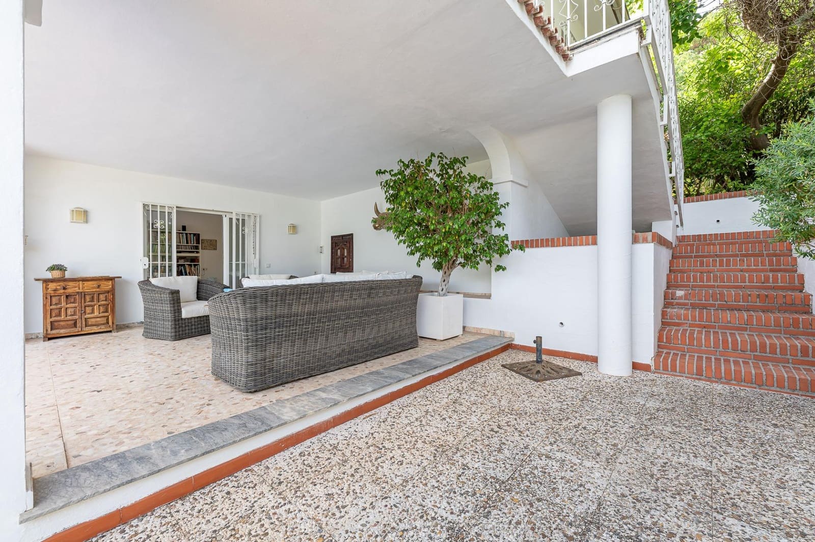Chalet de 4 habitaciones en Alhaurín el Grande en venta con piscina garaje - 998.000 € (Ref: 10020974)