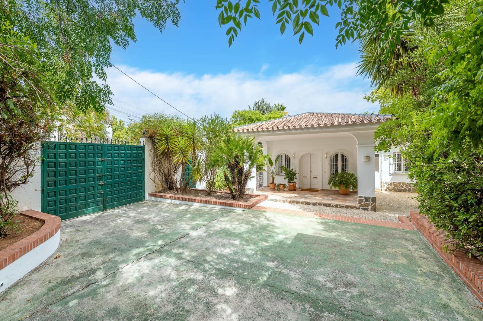 Chalet de 4 habitaciones en Alhaurín el Grande en venta con piscina garaje - 998.000 € (Ref: 10020974)