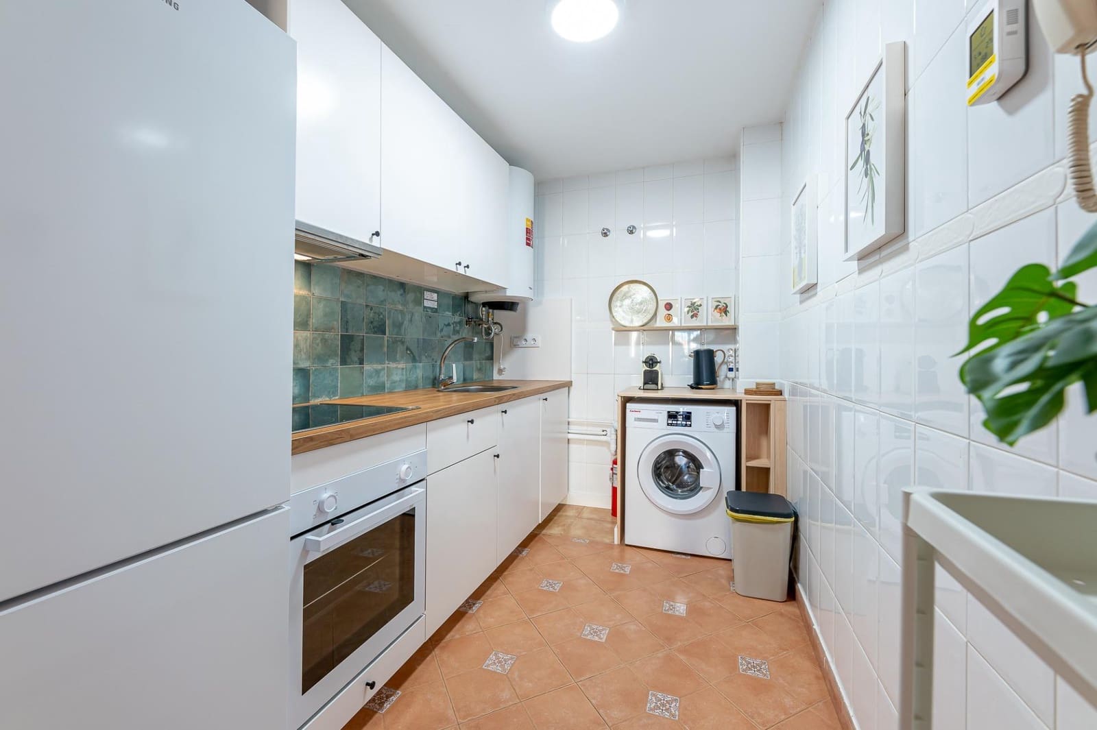 2 soveværelse Lejlighed til salg i Torrequebrada med swimmingpool garage - € 310.000 (Ref: 10037486)