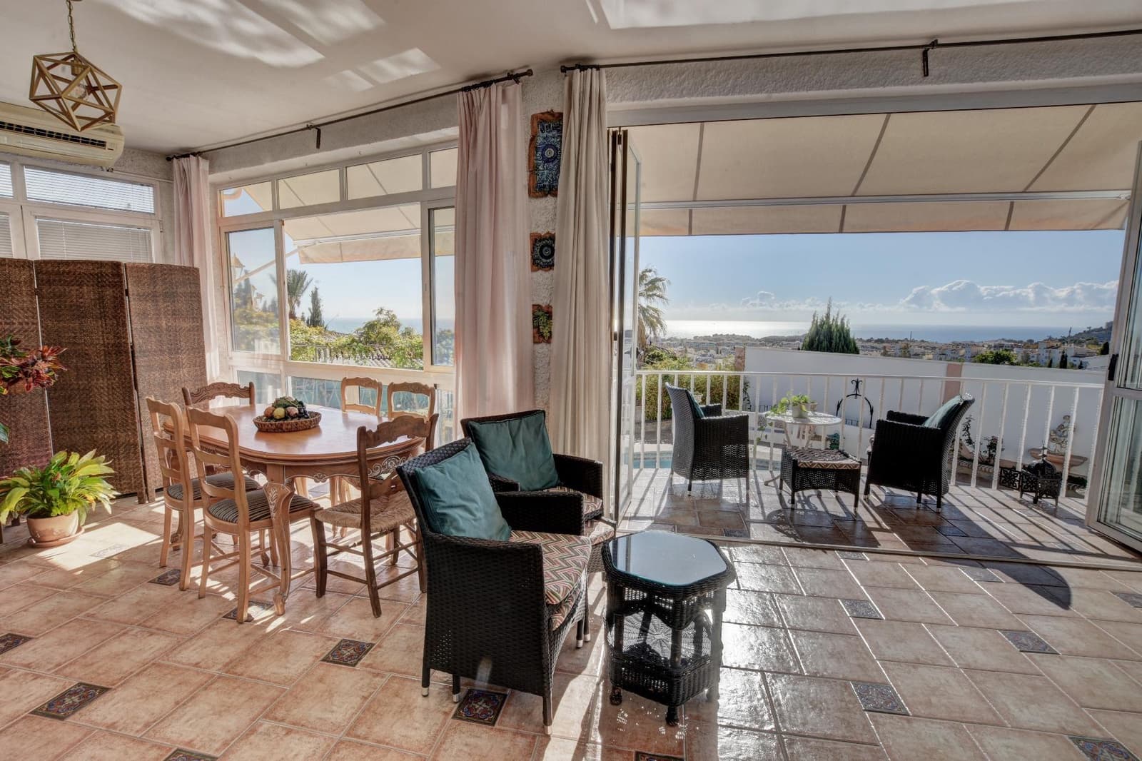 4 bedroom Villa for sale in Arroyo de la Miel with pool garage - € 1,159,000 (Ref: 10037487)